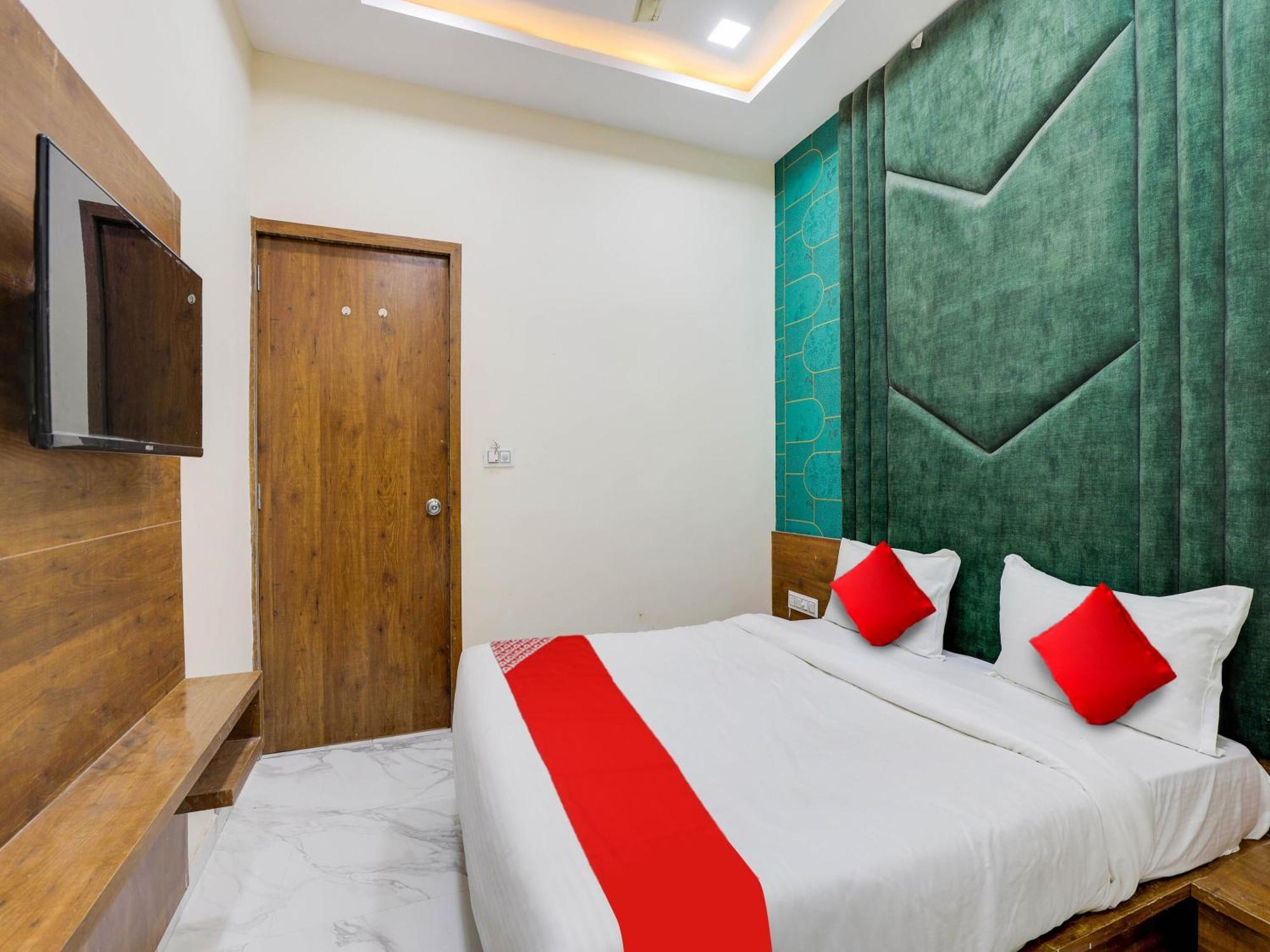 Hotel Oyo King View