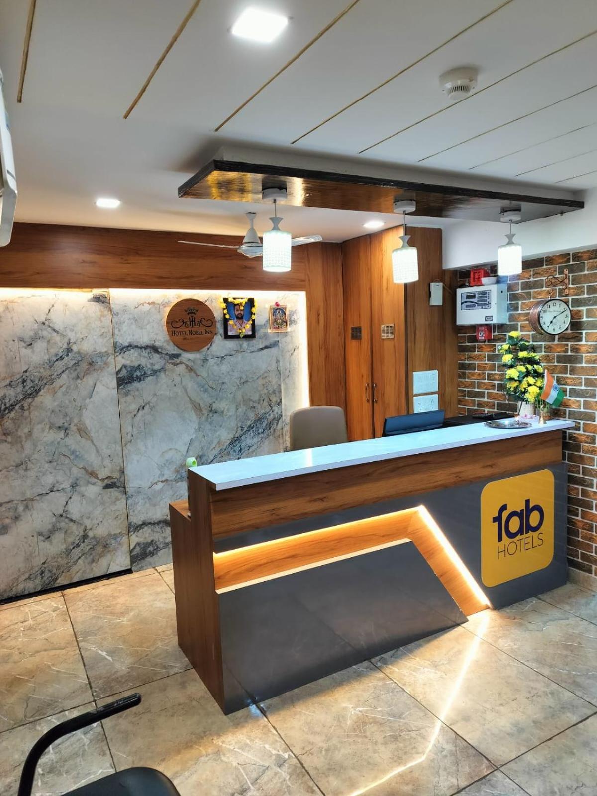 Nobel Hotel *