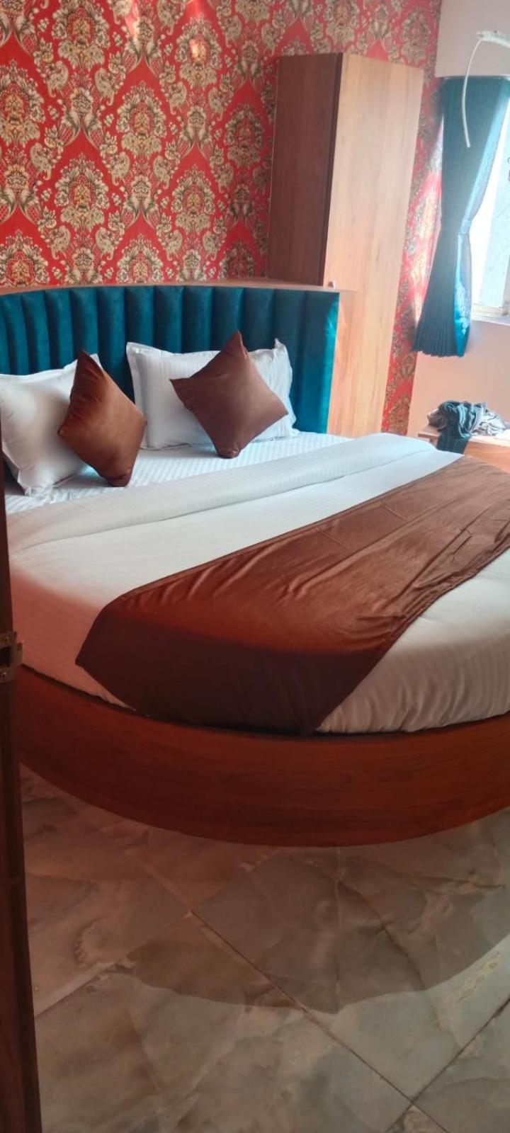 Nobel Hotel Ahmedabad