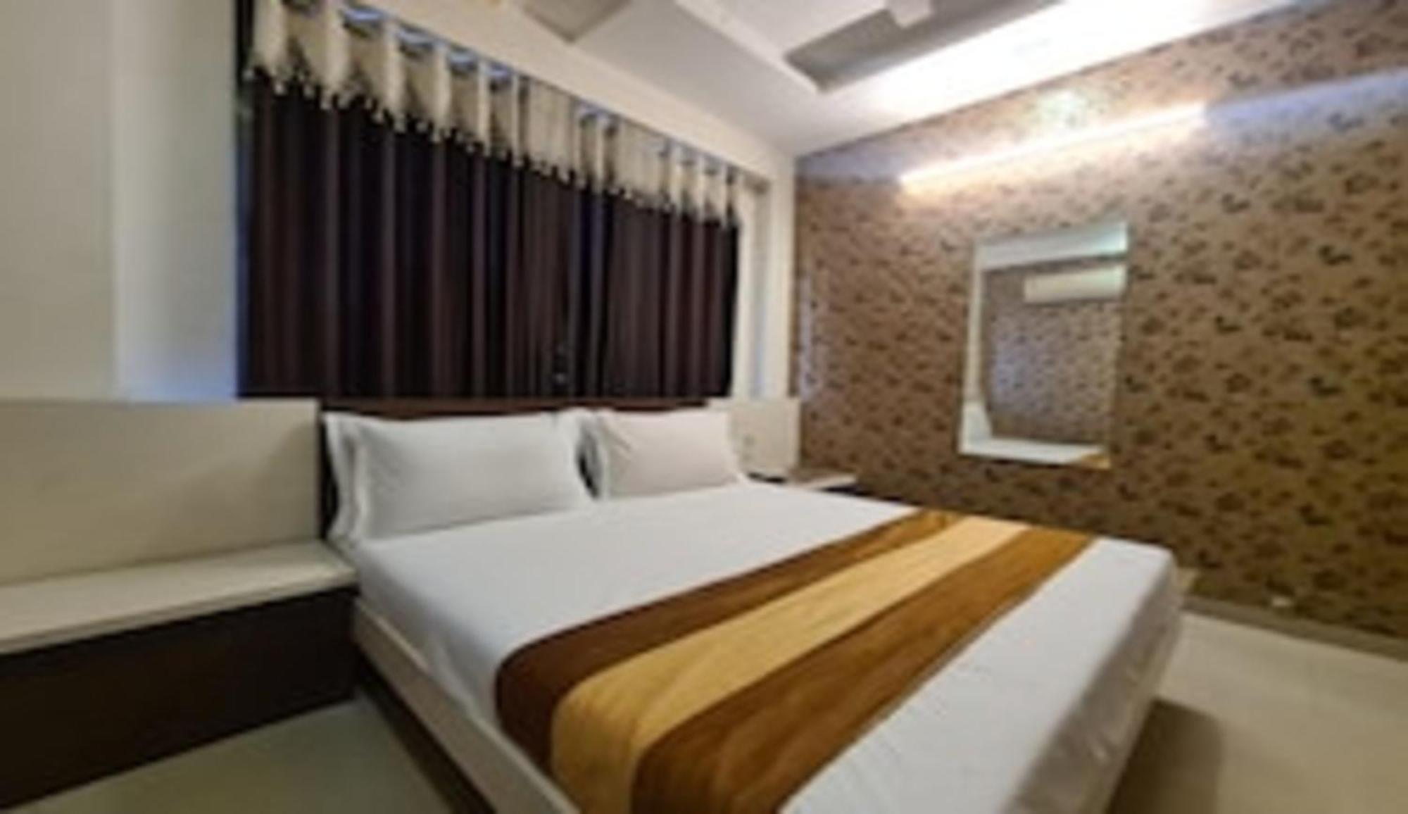 Nandani Hotel Ahmedabad