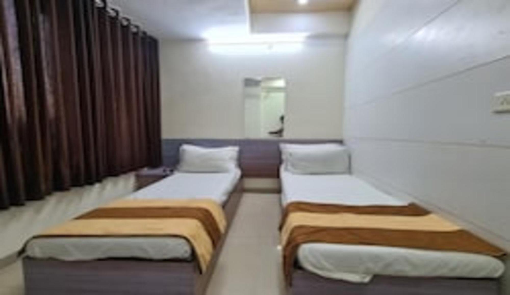 Hotel Nandani *