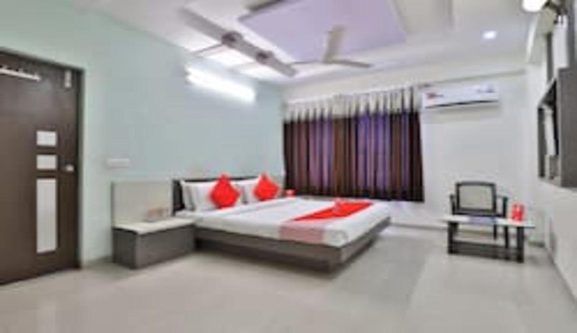 Nandani Hotel