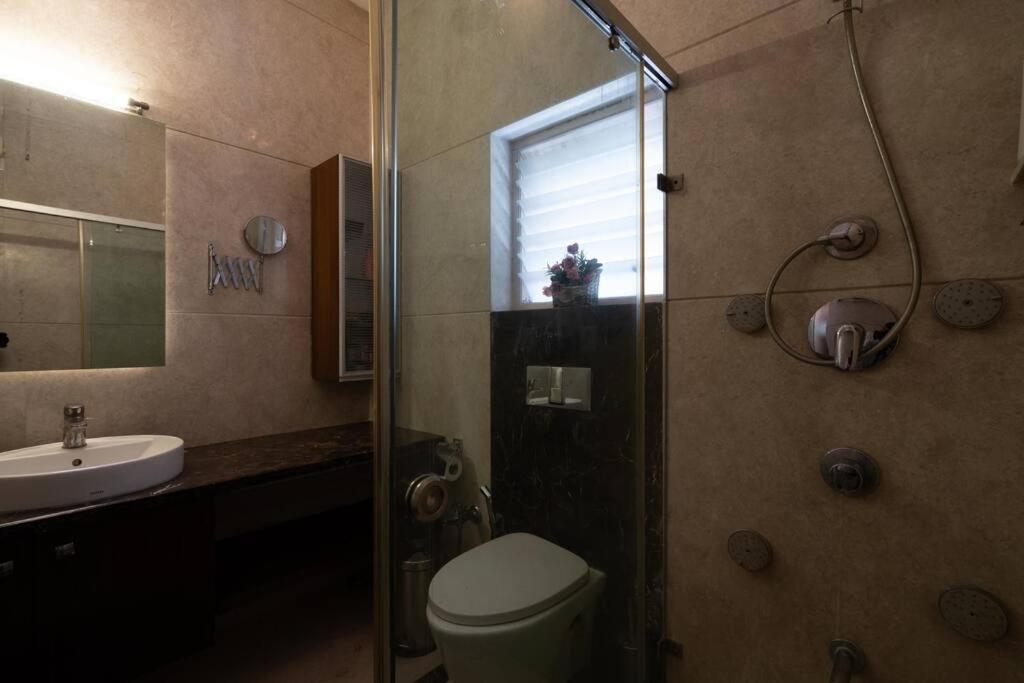 Super Luxury - Near To Karnavati Club Apartment Ahmedabad