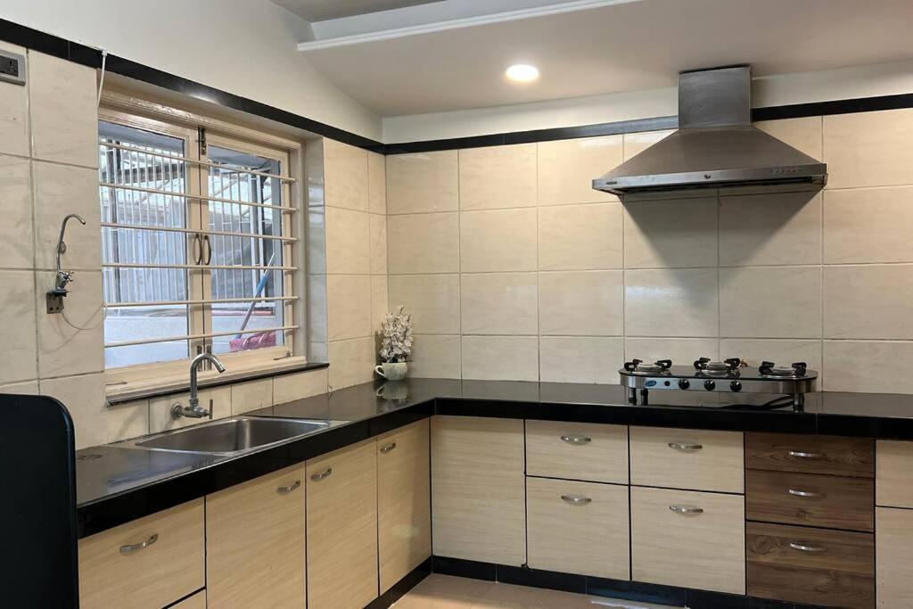 Apartment Super Luxury - Near To Karnavati Club Ahmedabad