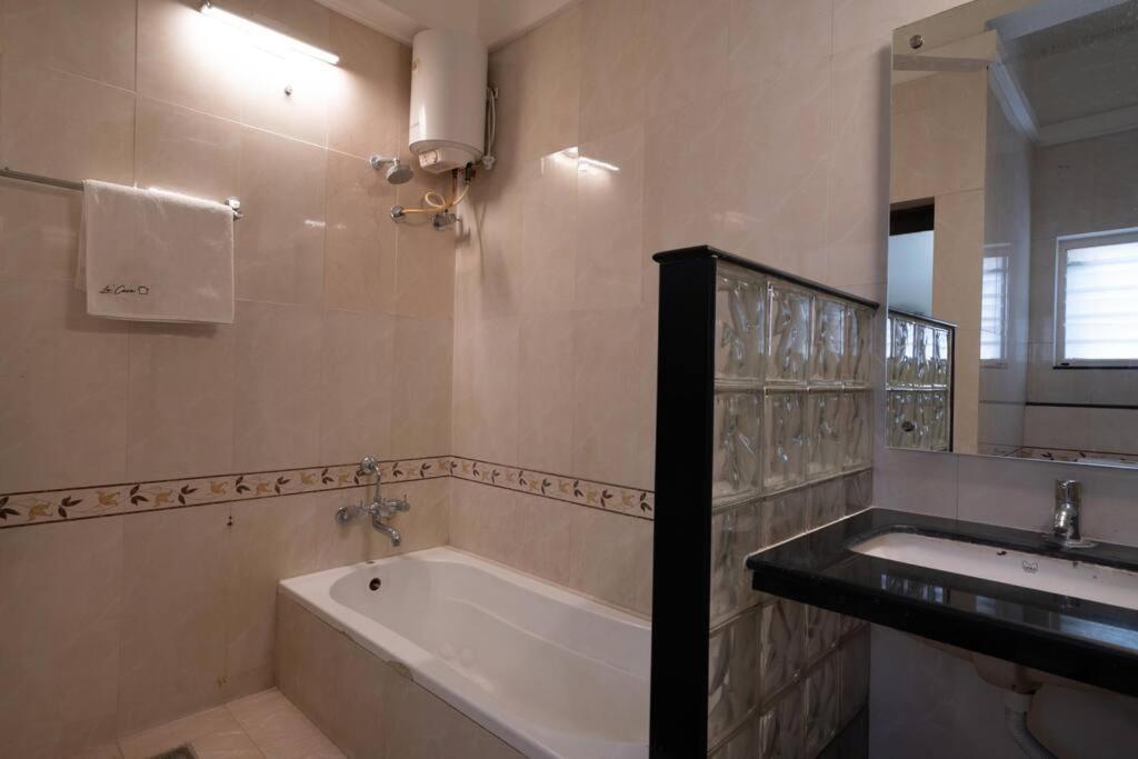 Apartment Super Luxury - Near To Karnavati Club *