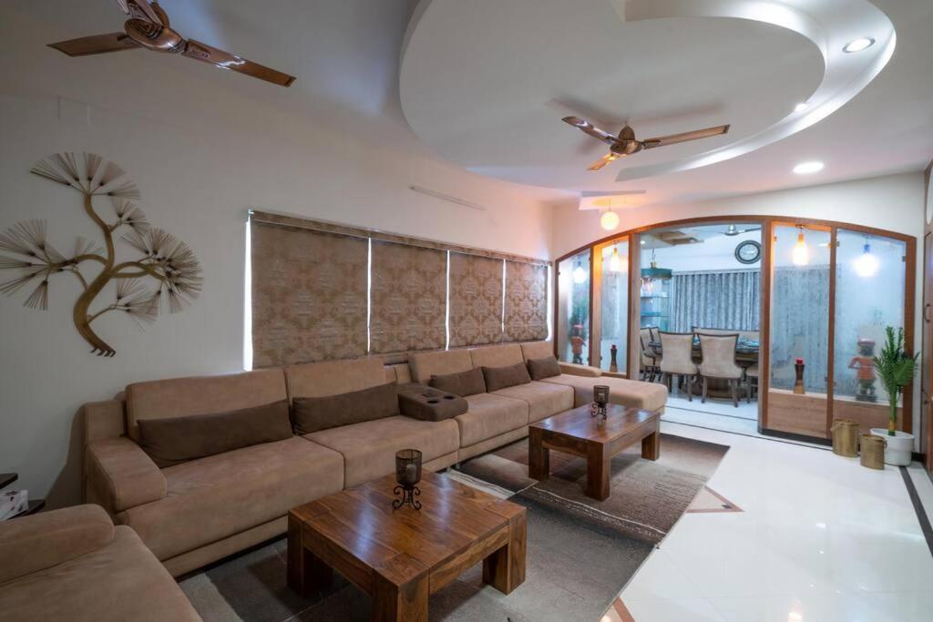 Apartment Super Luxury - Near To Karnavati Club