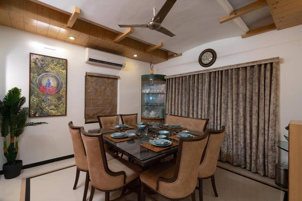 Super Luxury - Near To Karnavati Club Apartment Ahmedabad