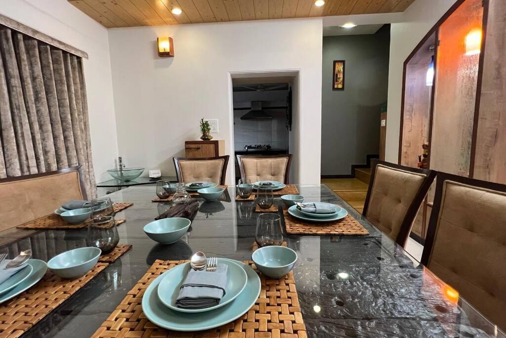 Super Luxury - Near To Karnavati Club Ahmedabad