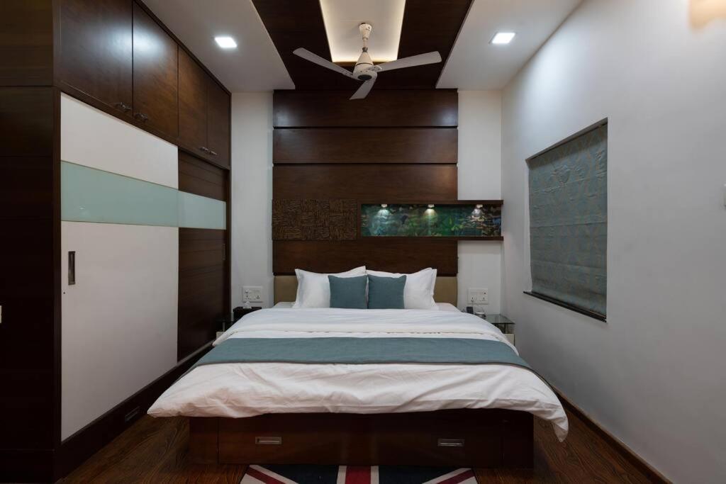 Super Luxury - Near To Karnavati Club * Ahmedabad