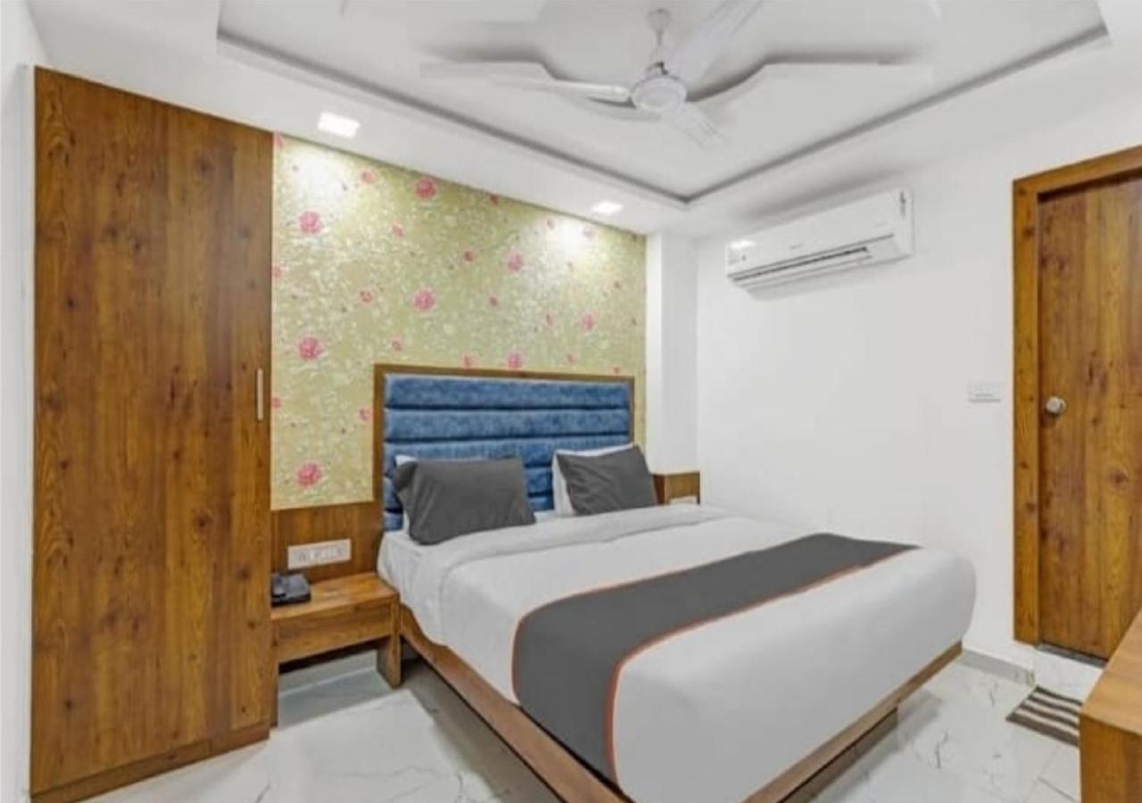 Hotel Lux
