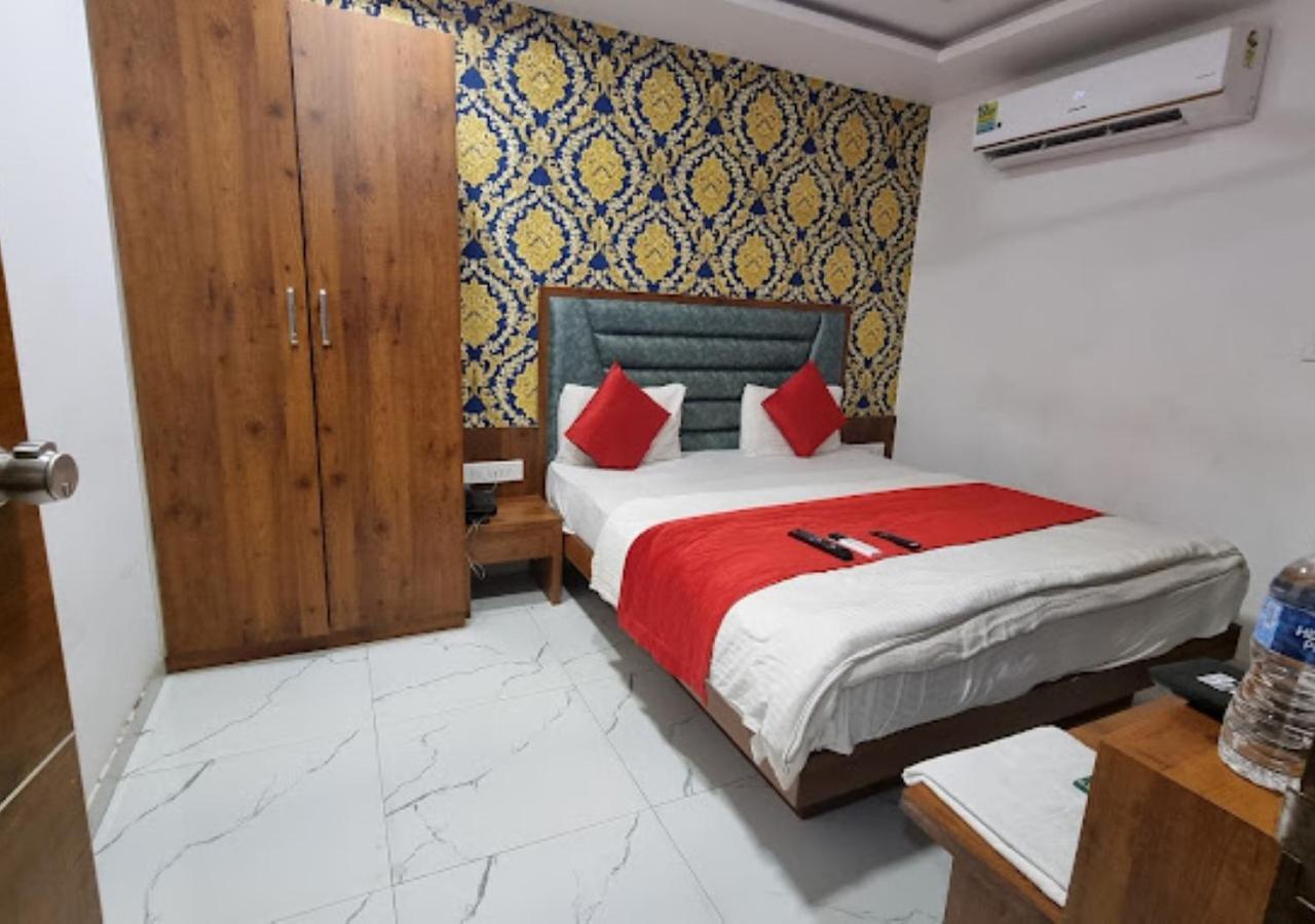 Lux Hotel
