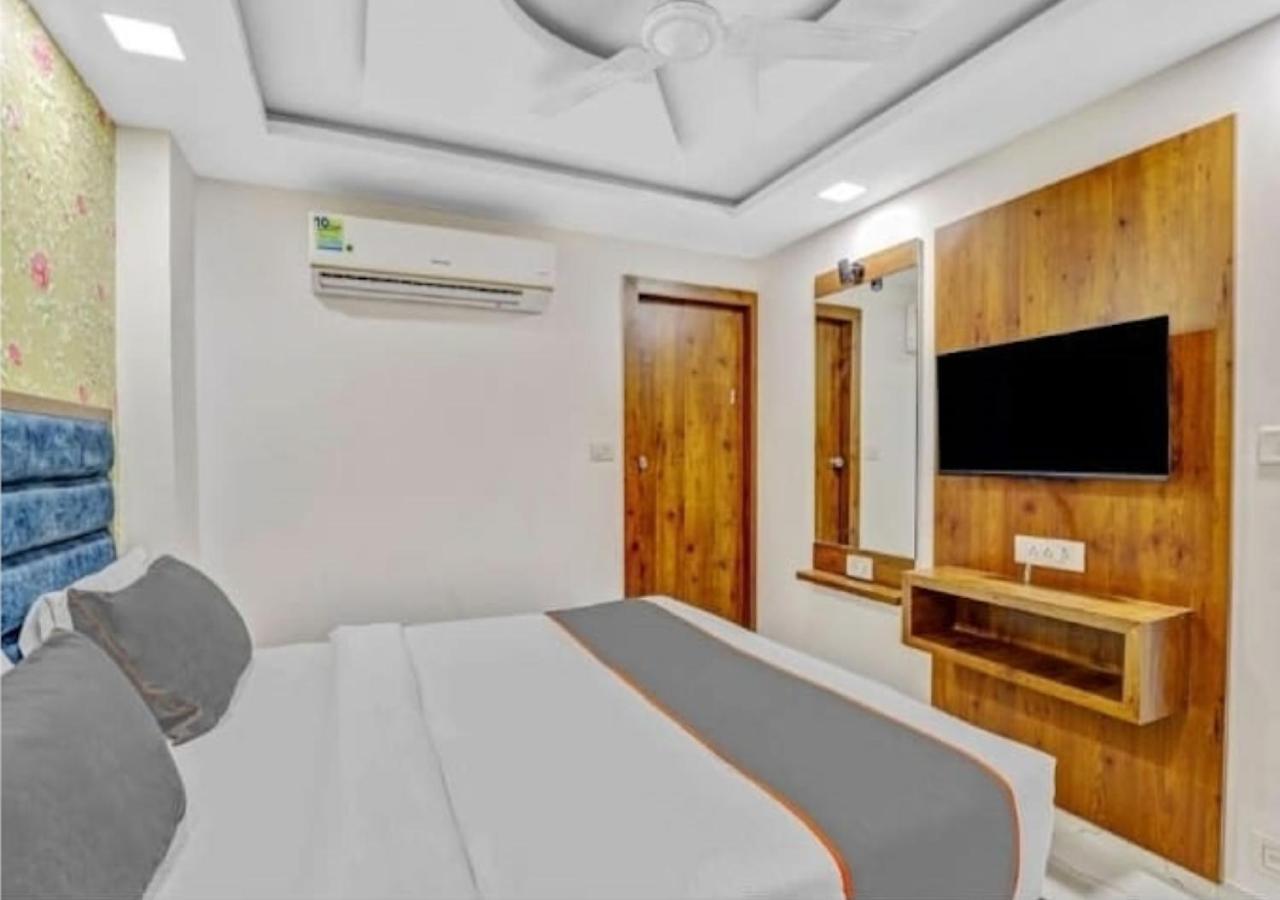 Hotel Lux