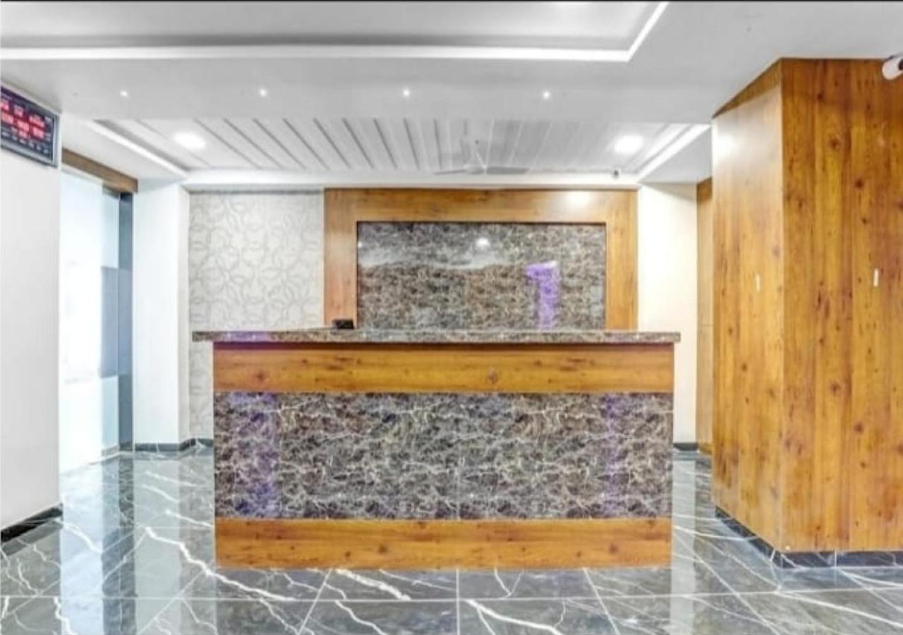 Lux Hotel 4*