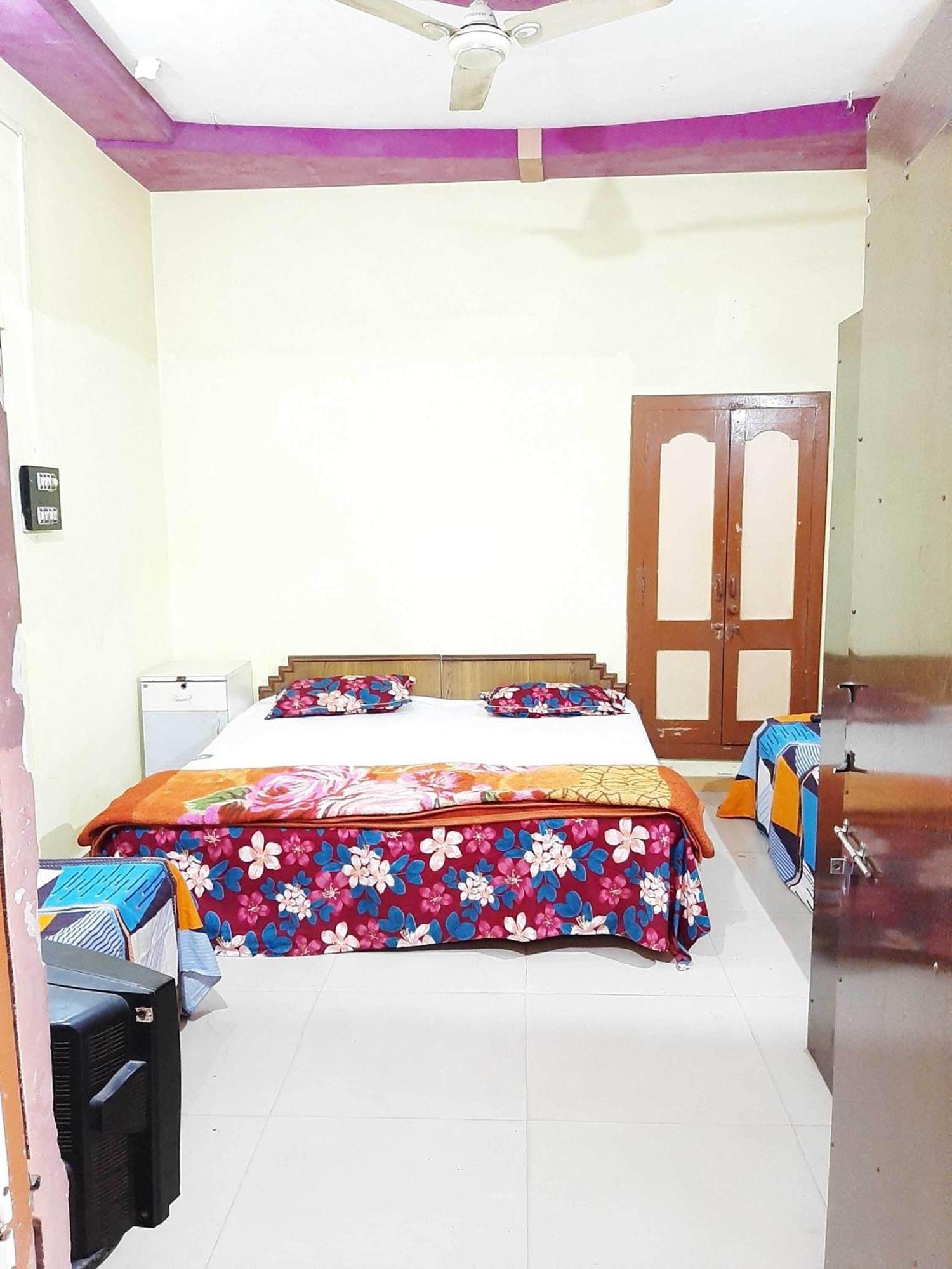 Hotel O Of Maa Ahmedabad
