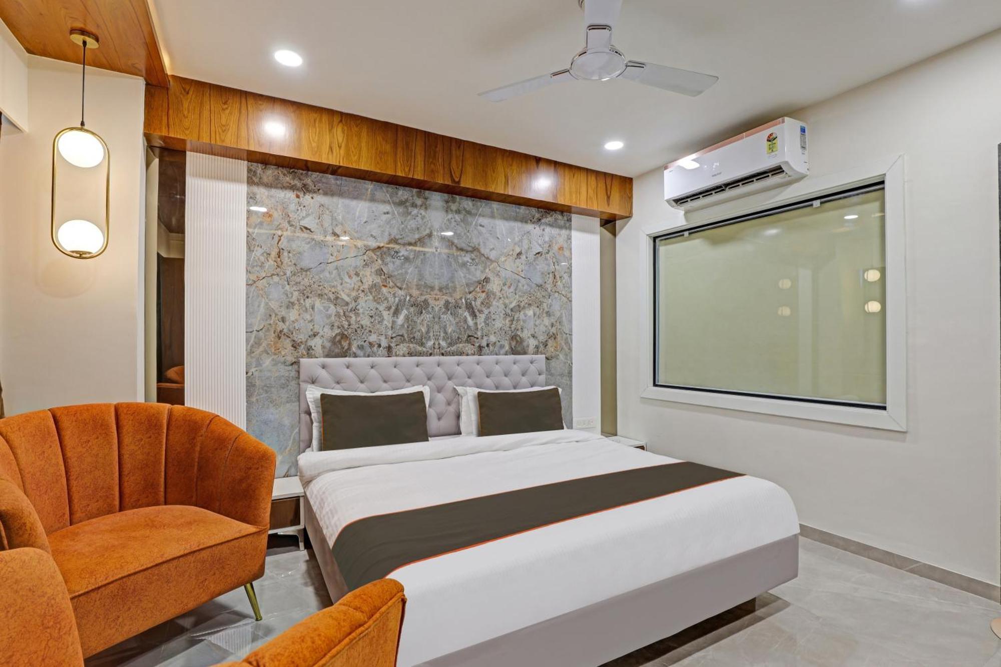 Collection O Alpha One Ahmedabad