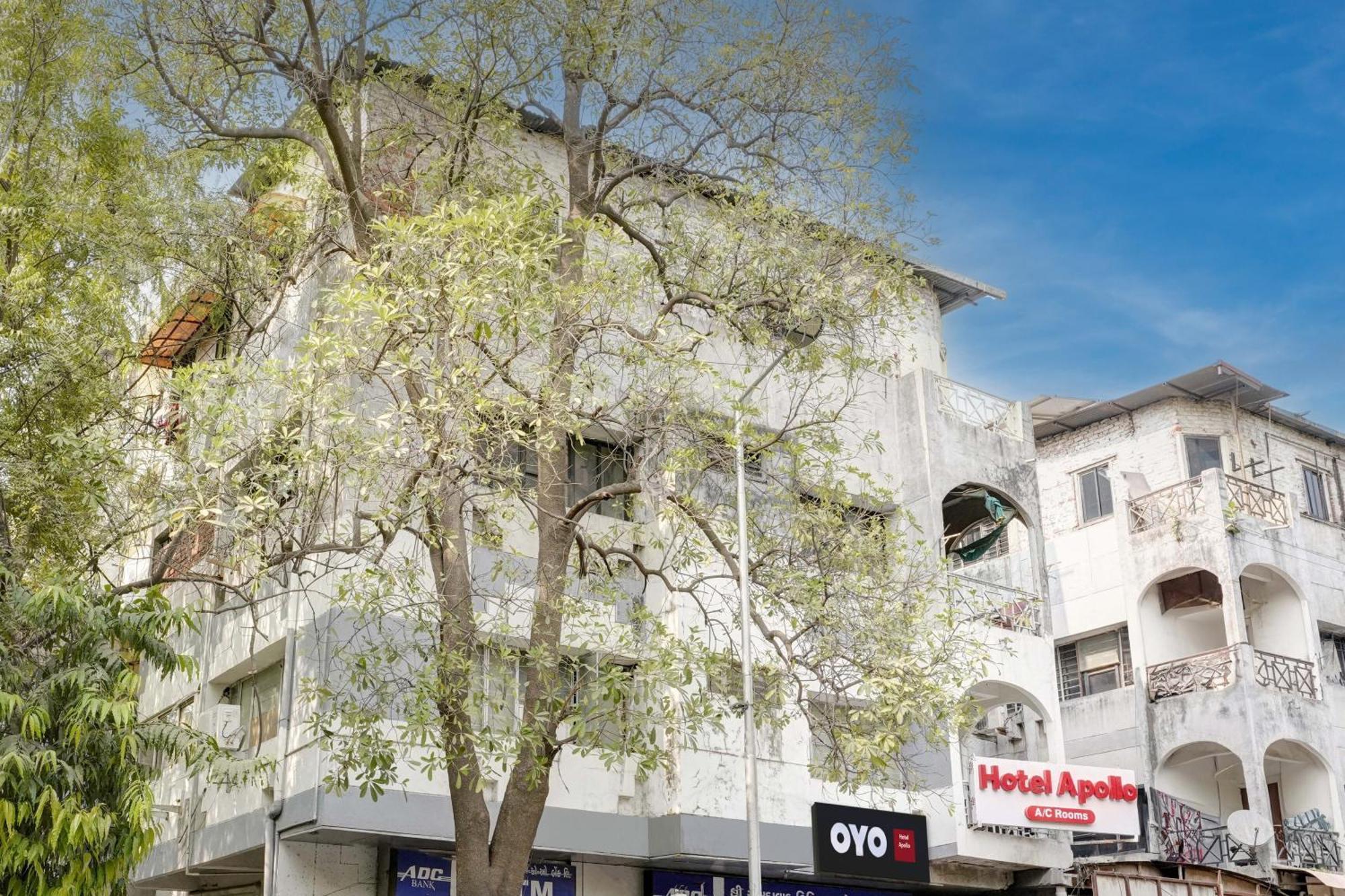 Spot On Apollo 3* Ahmedabad