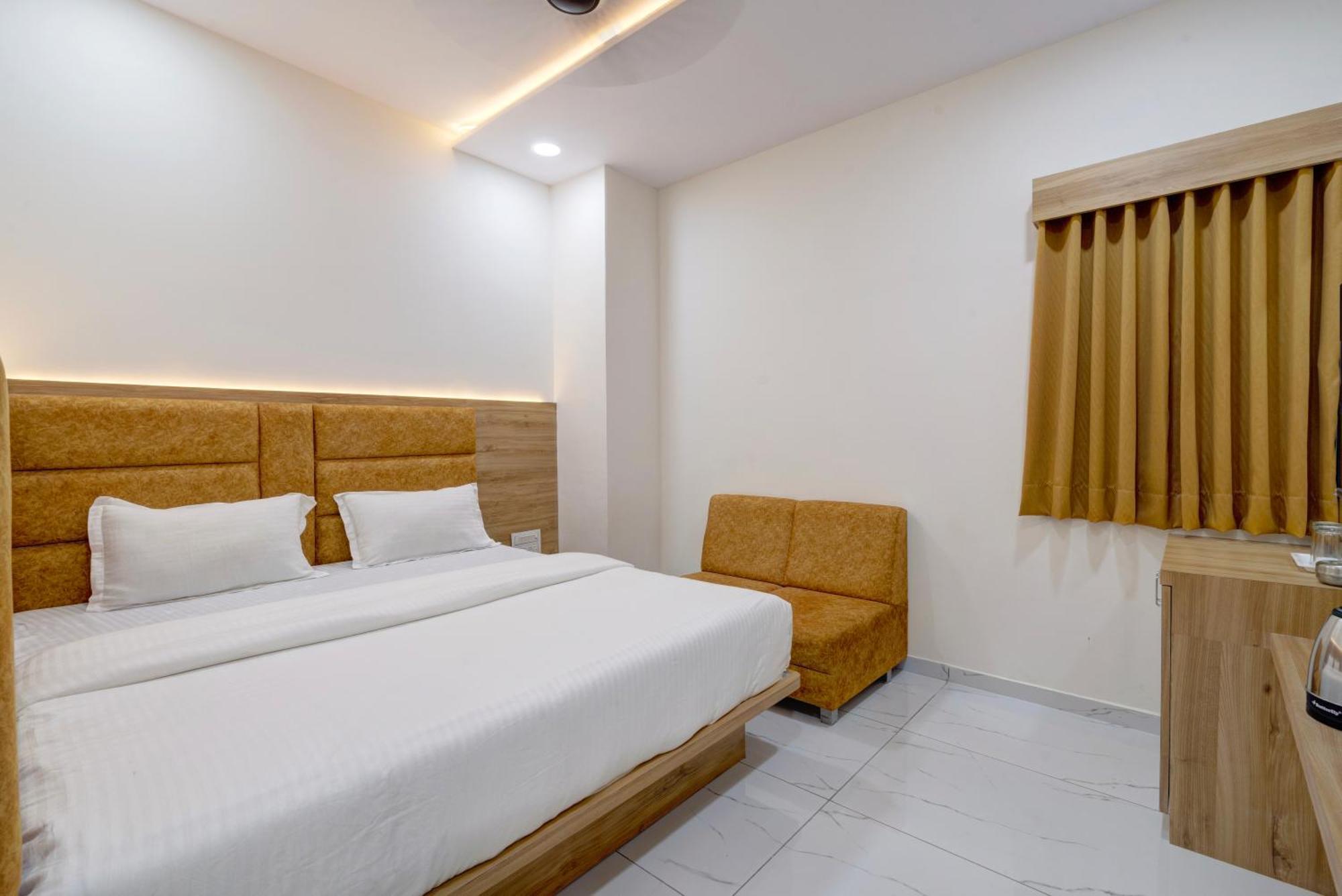 Apple View,ahmedabad Hotel