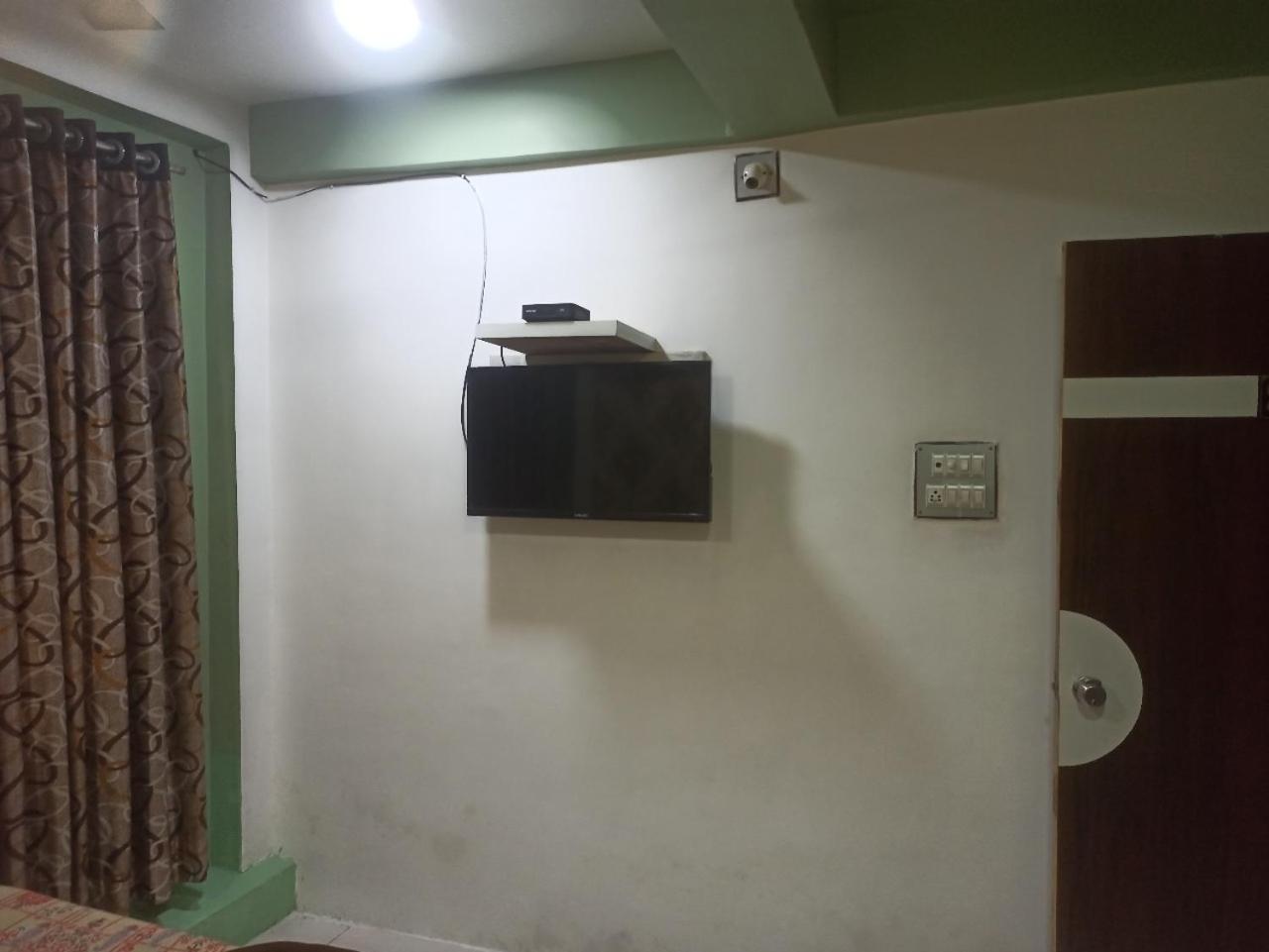Hotelkarnawati Hotel