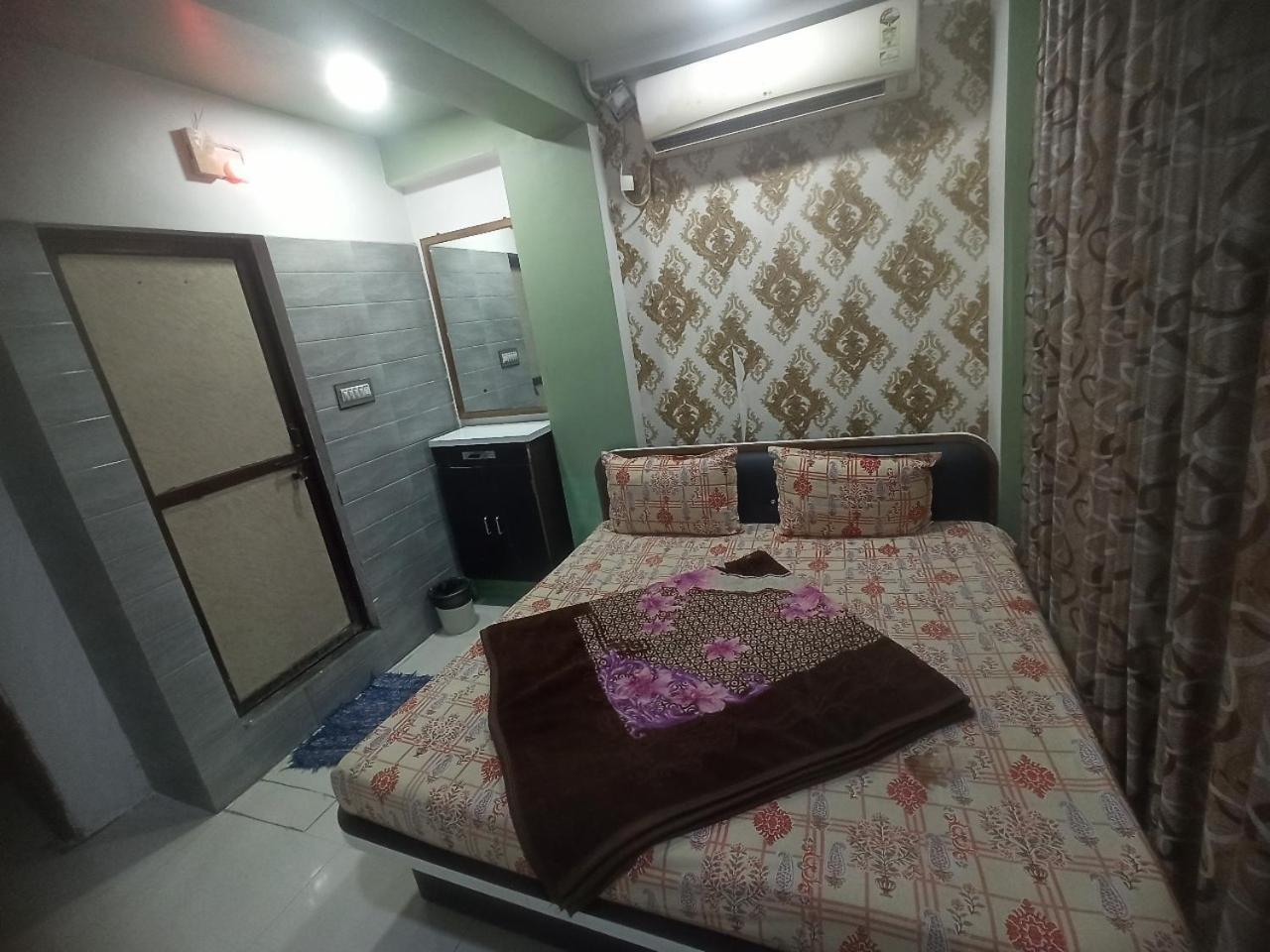 Hotelkarnawati * Ahmedabad