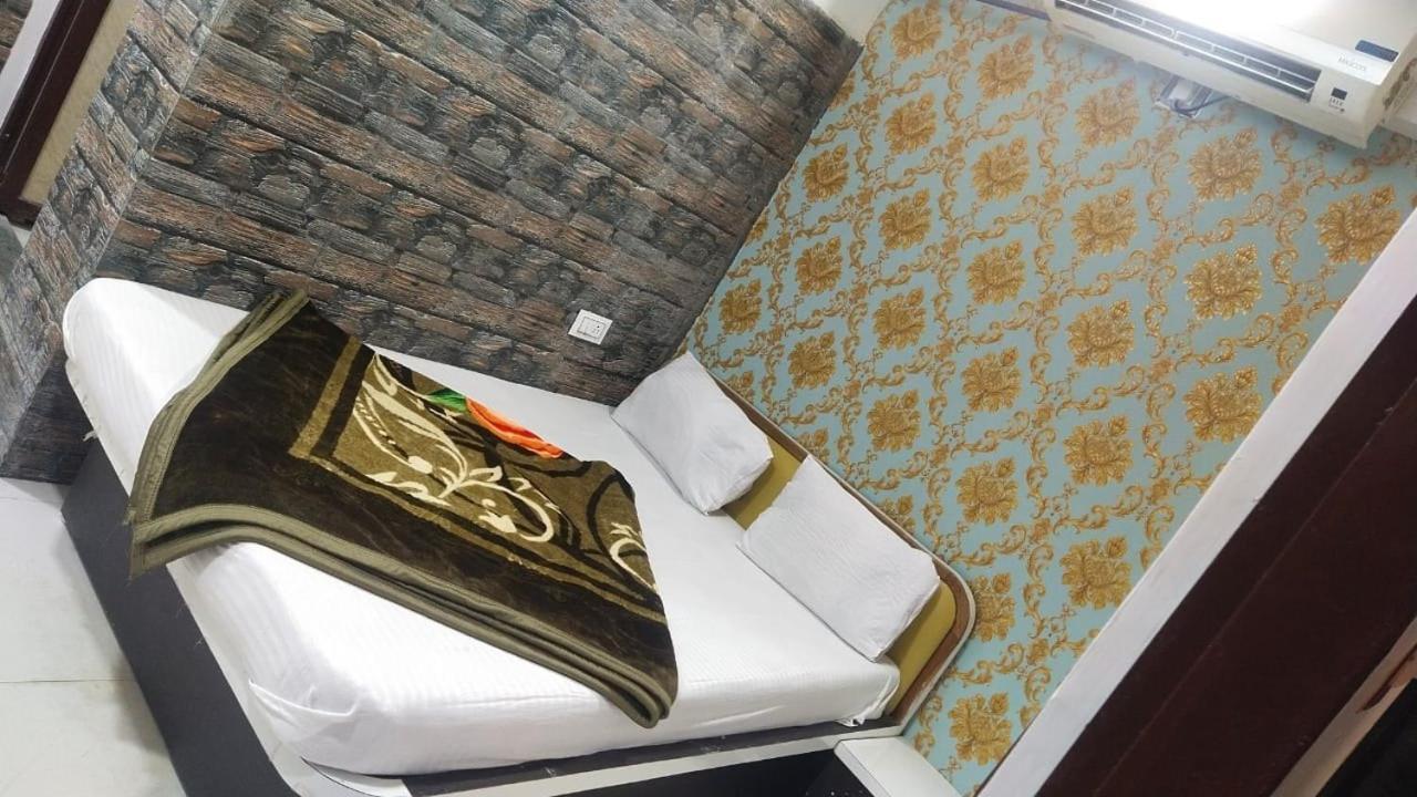Hotelkarnawati *