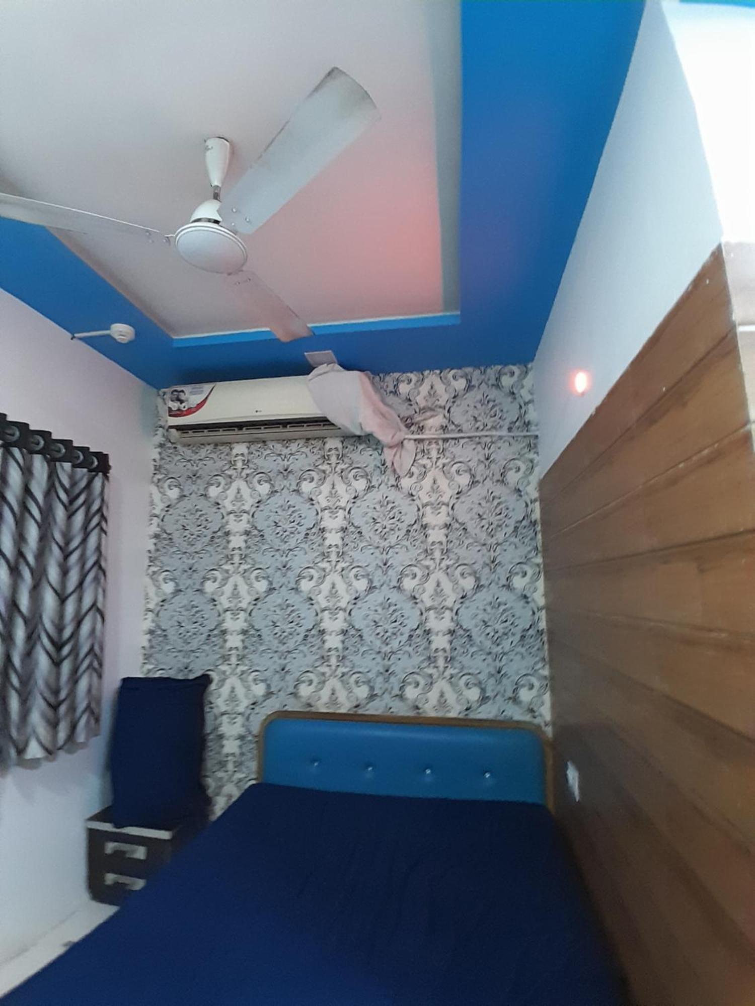 Hotelkarnawati * Ahmedabad