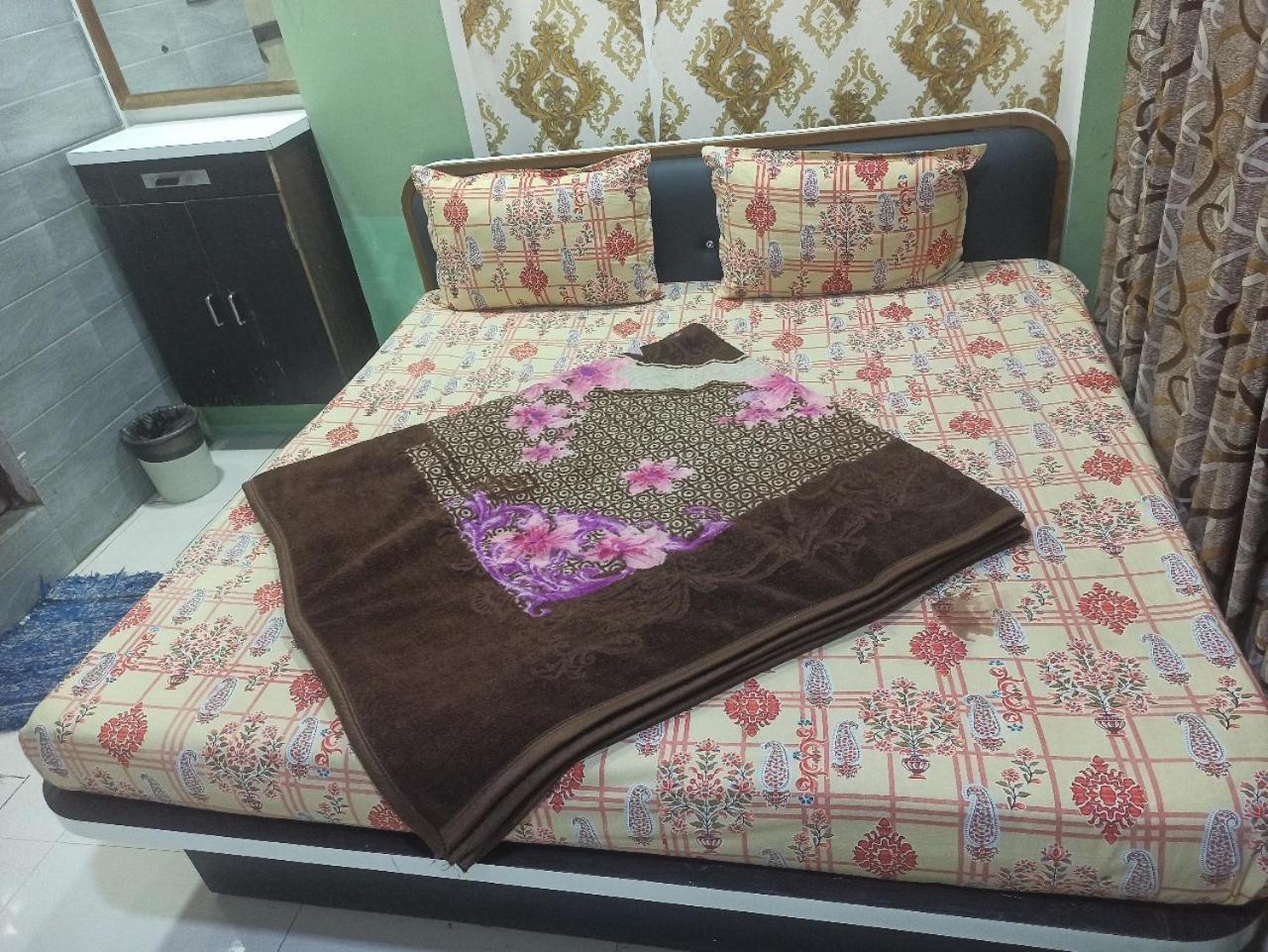 Hotelkarnawati Hotel