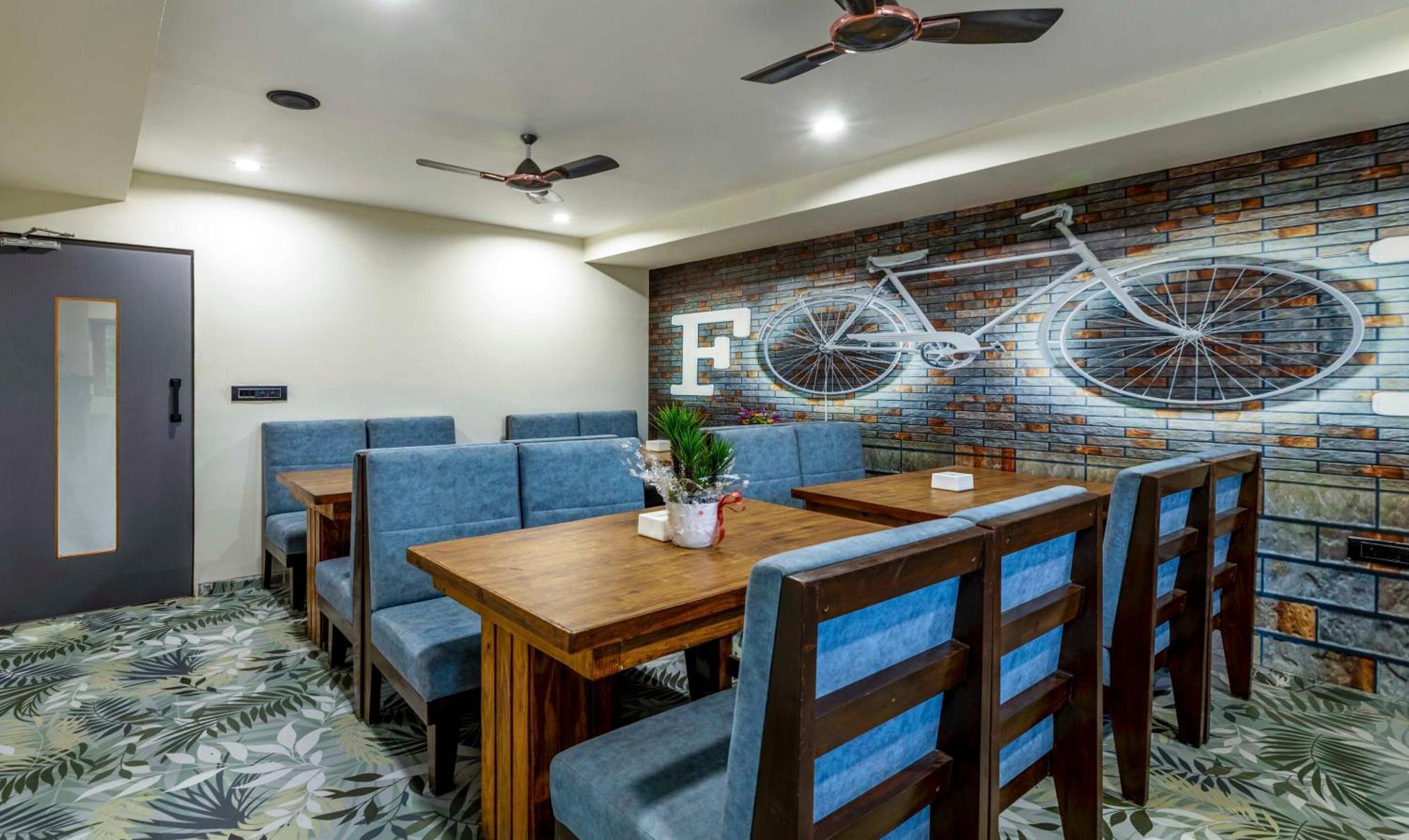 Hotel Treebo Kbc Ahmedabad
