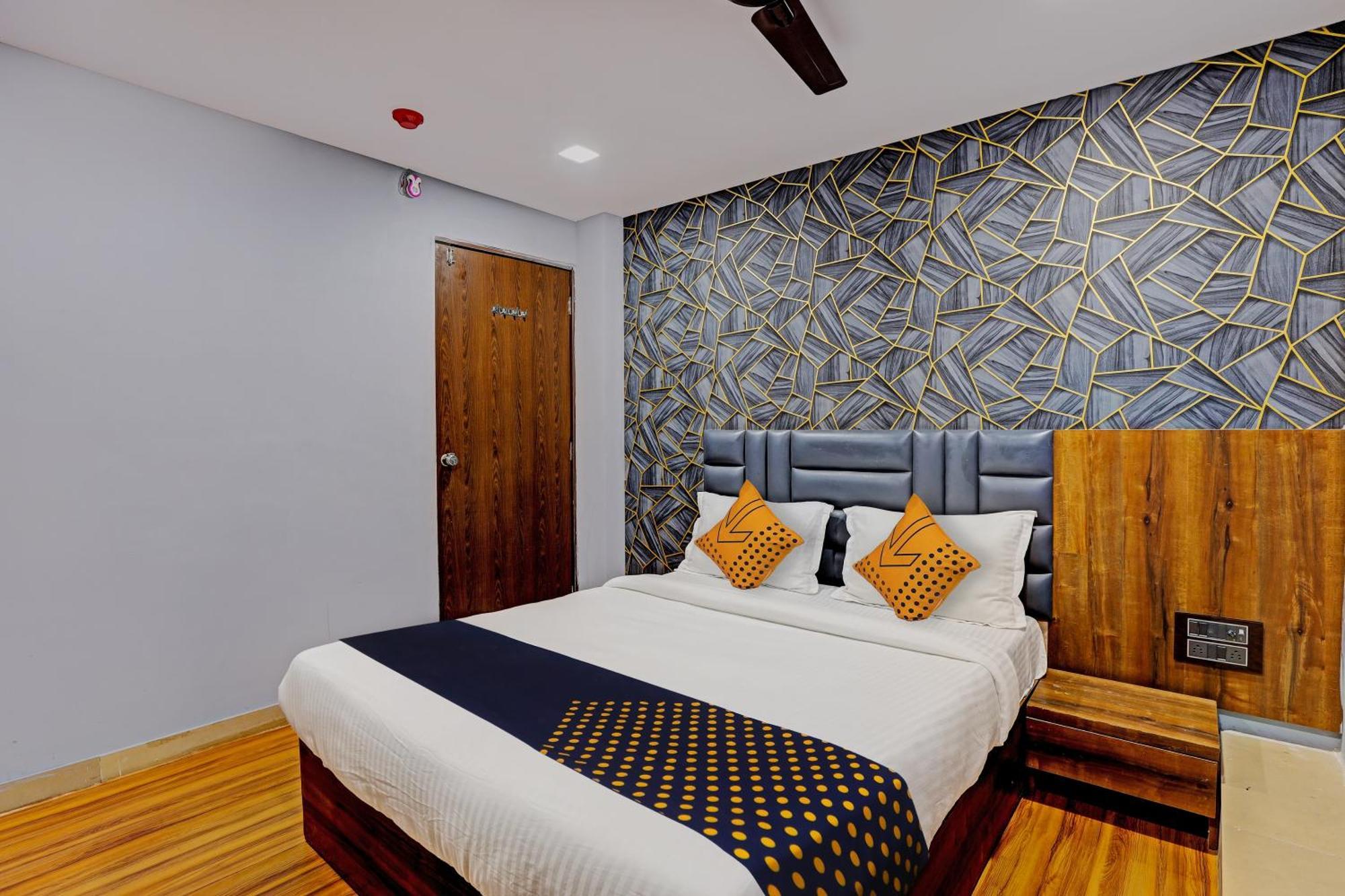 Hotel O Mahi Ahmedabad