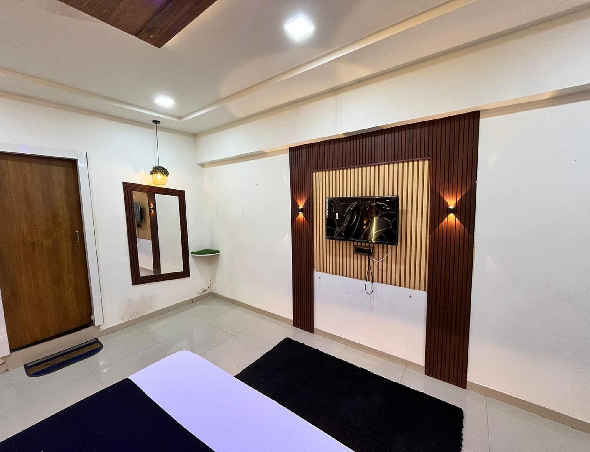 The Grand Near Maninagar Railway Station Ahmedabad