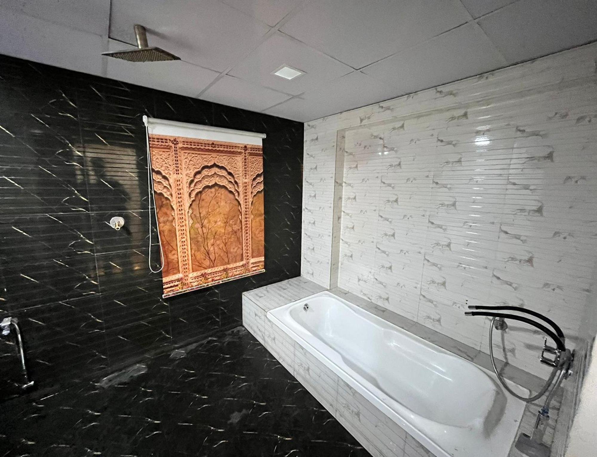Hotel The Grand Near Maninagar Railway Station Ahmedabad