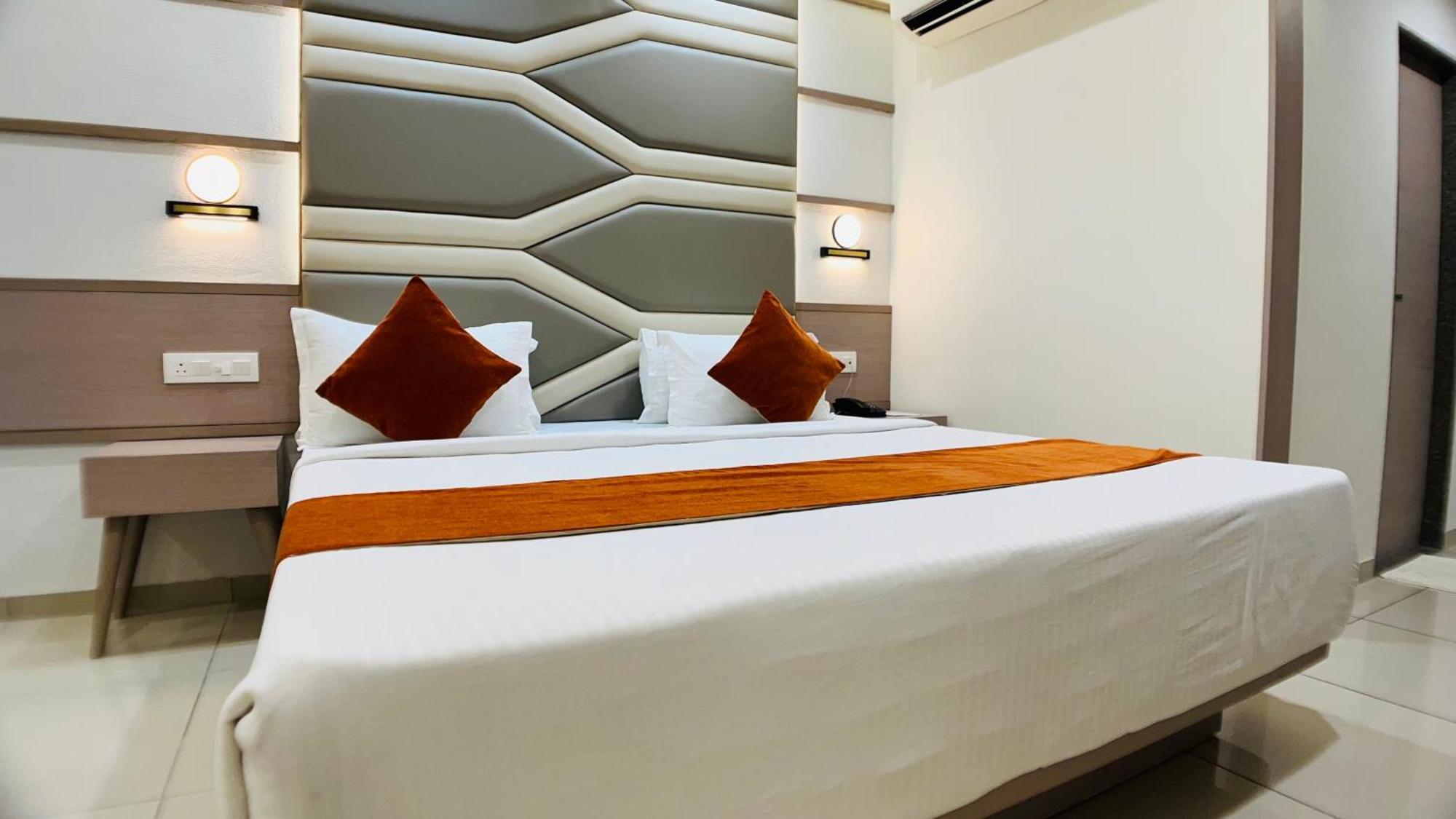 Ashray Express 3* Ahmedabad