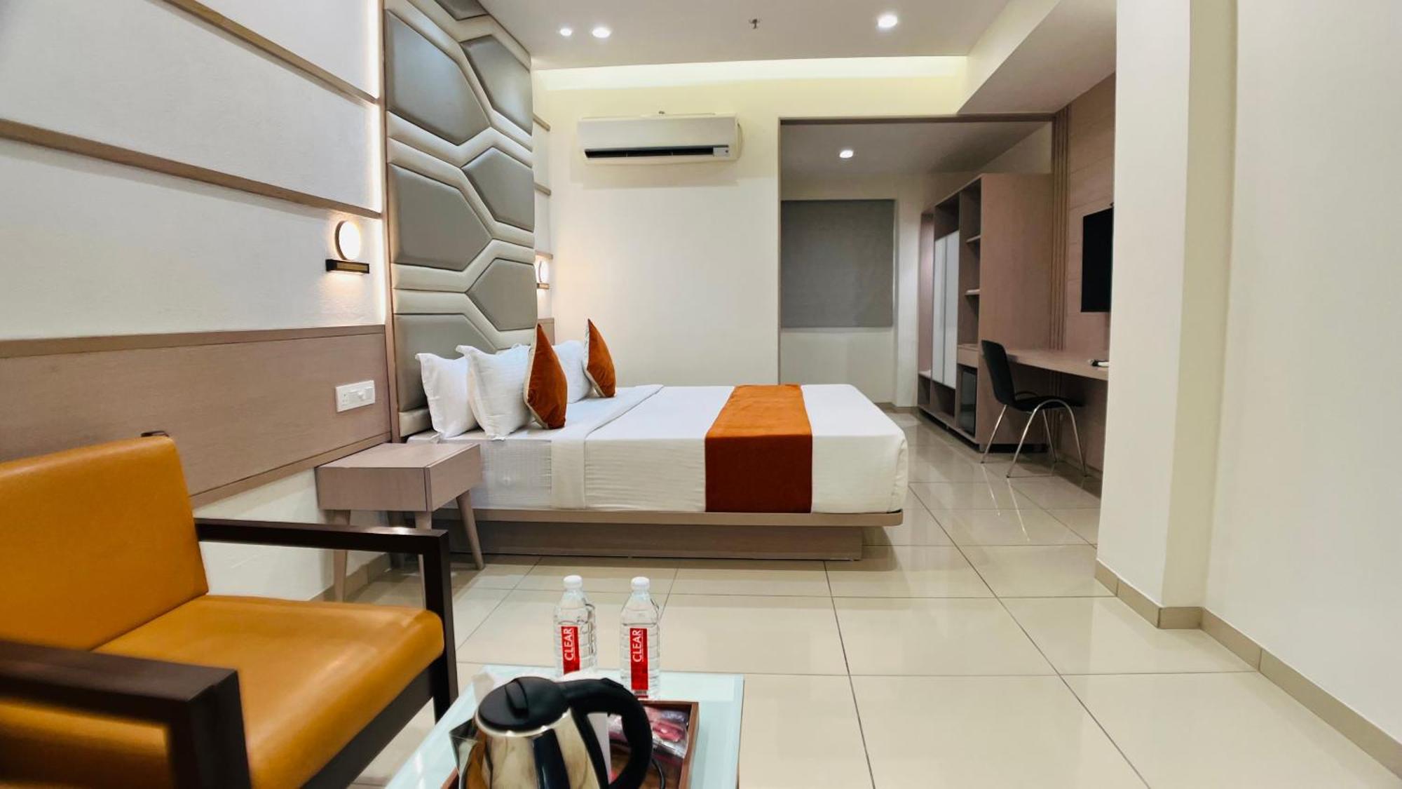 Hotel Ashray Express