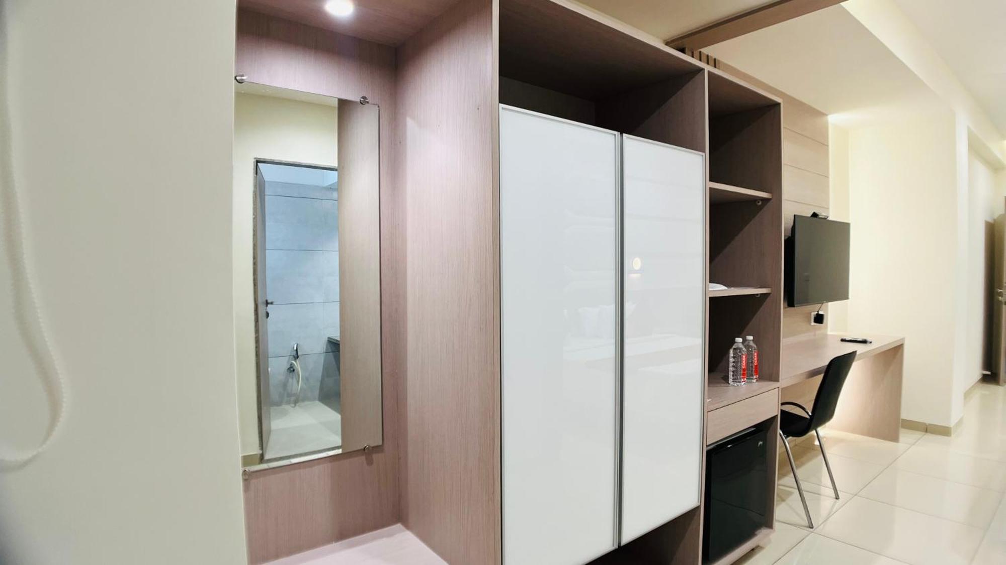 Hotel Ashray Express 3*