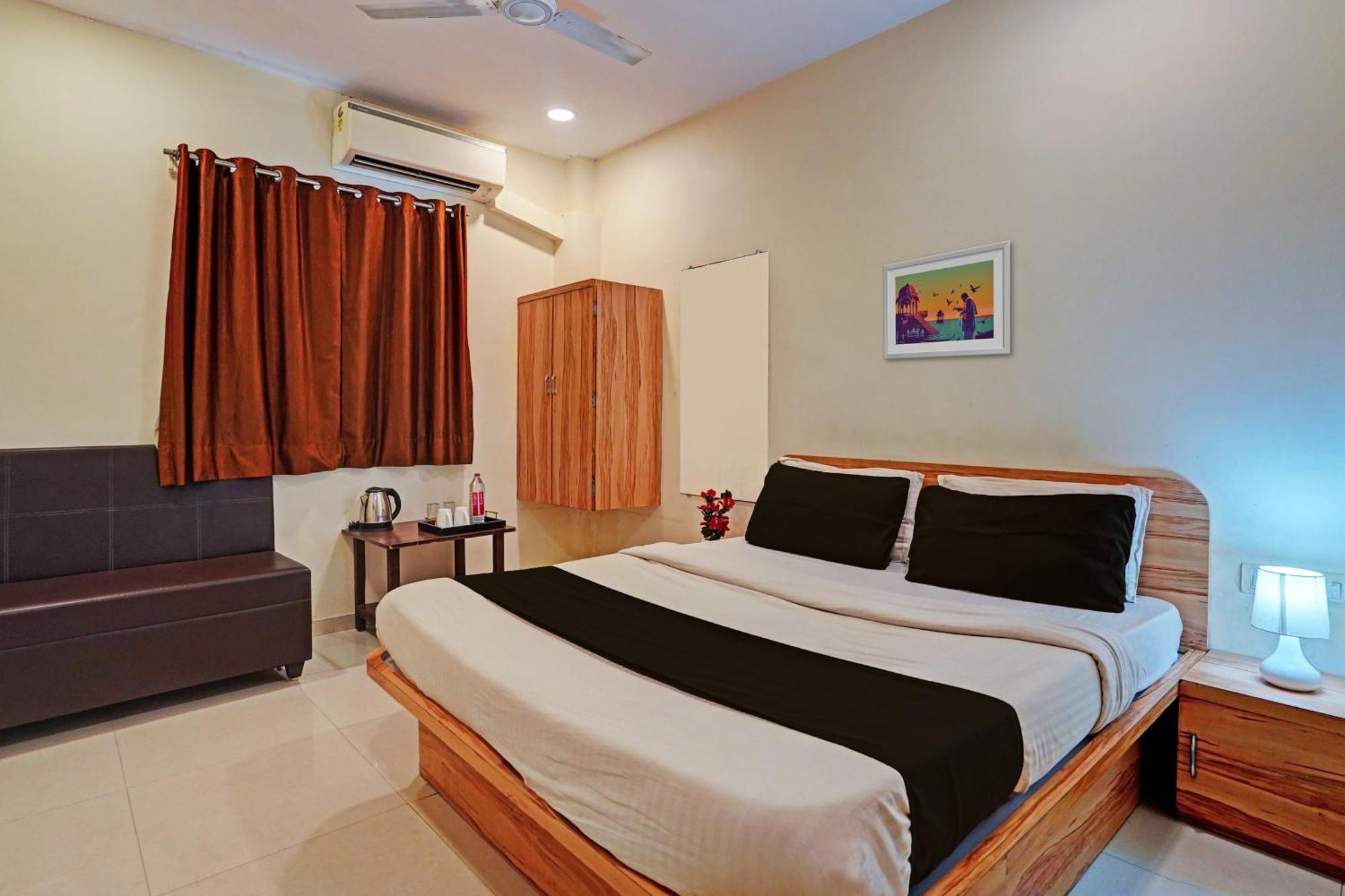 O Radhanand 3* Ahmedabad