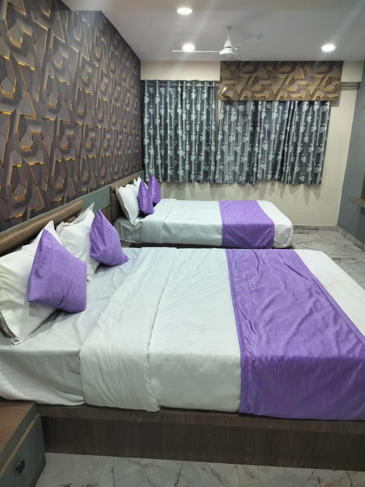 Hotel Nr Nayan Residency