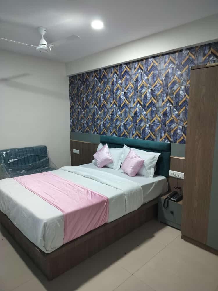 Nr Nayan Residency Hotel