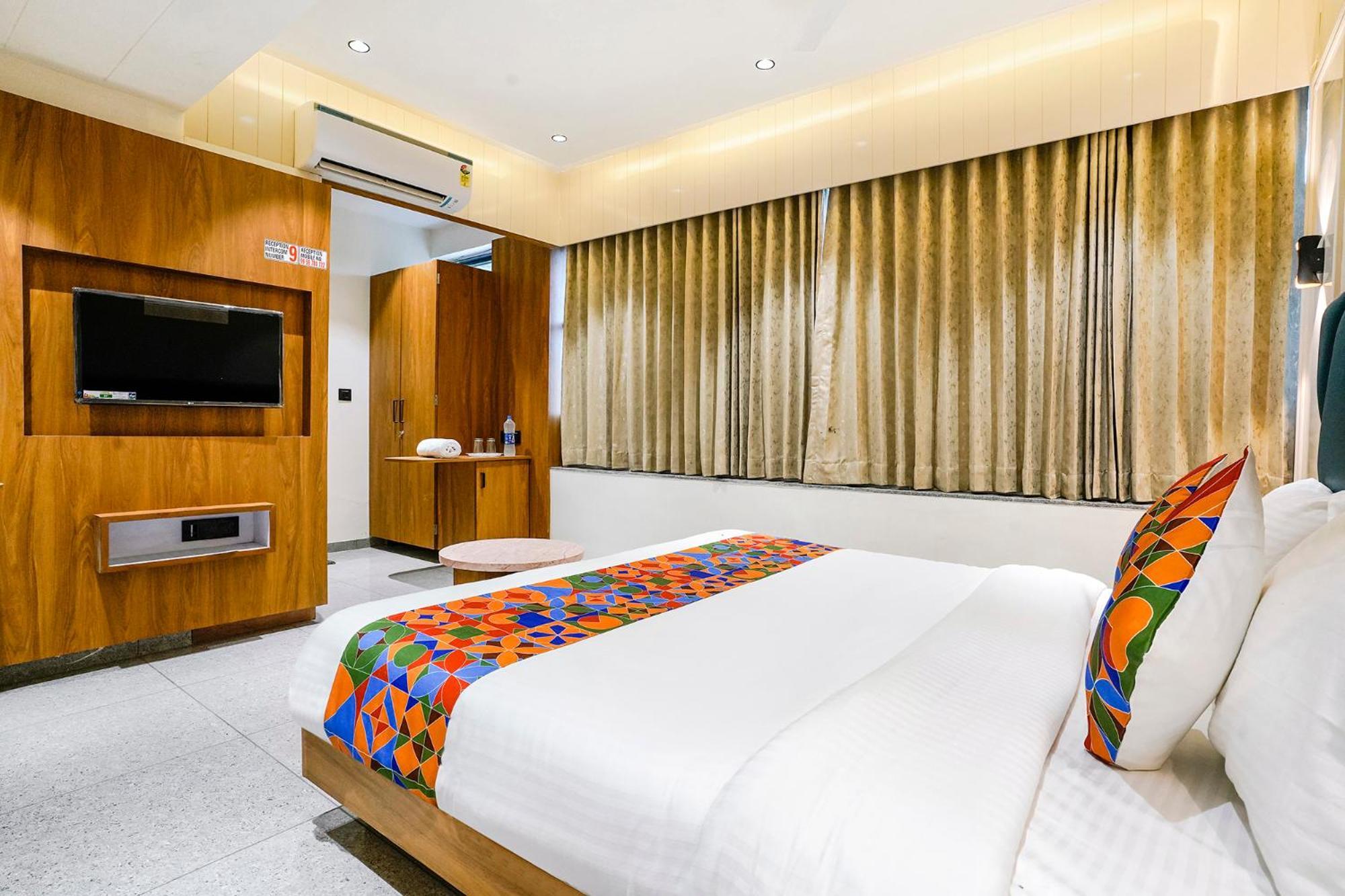 Fabhotel M S Residency 3*