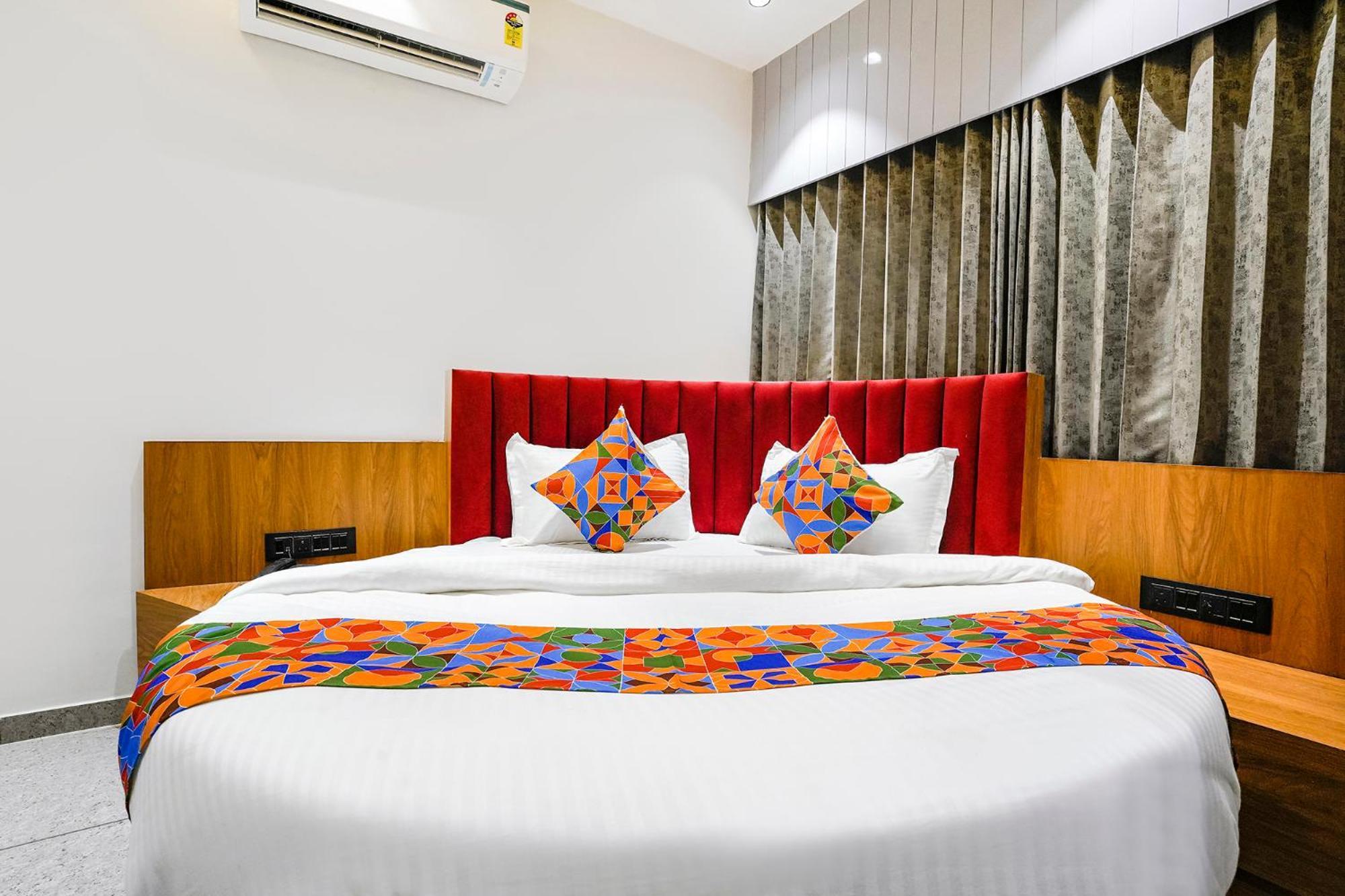 Hotel Fabhotel M S Residency