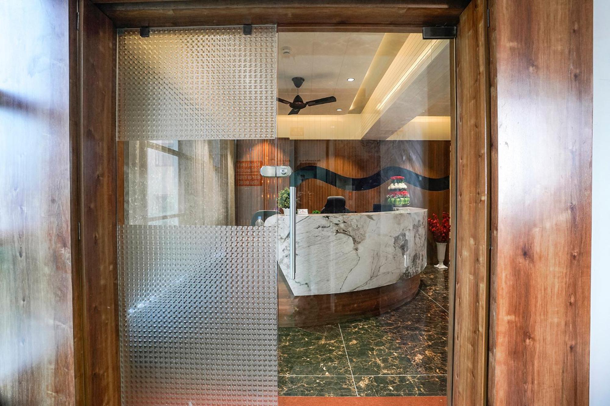 Hotel Fabhotel M S Residency 3*