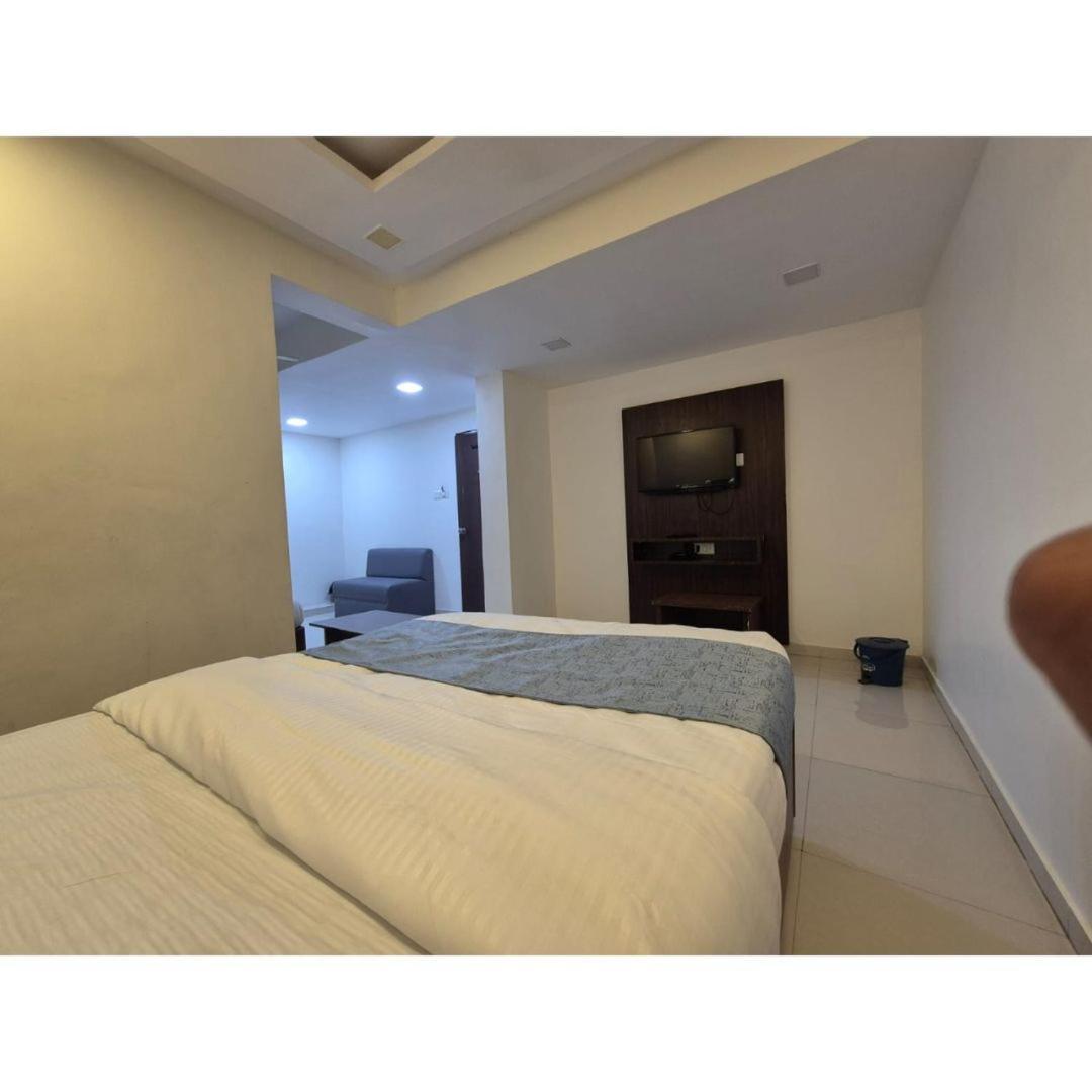 Hotel Anupam 3*