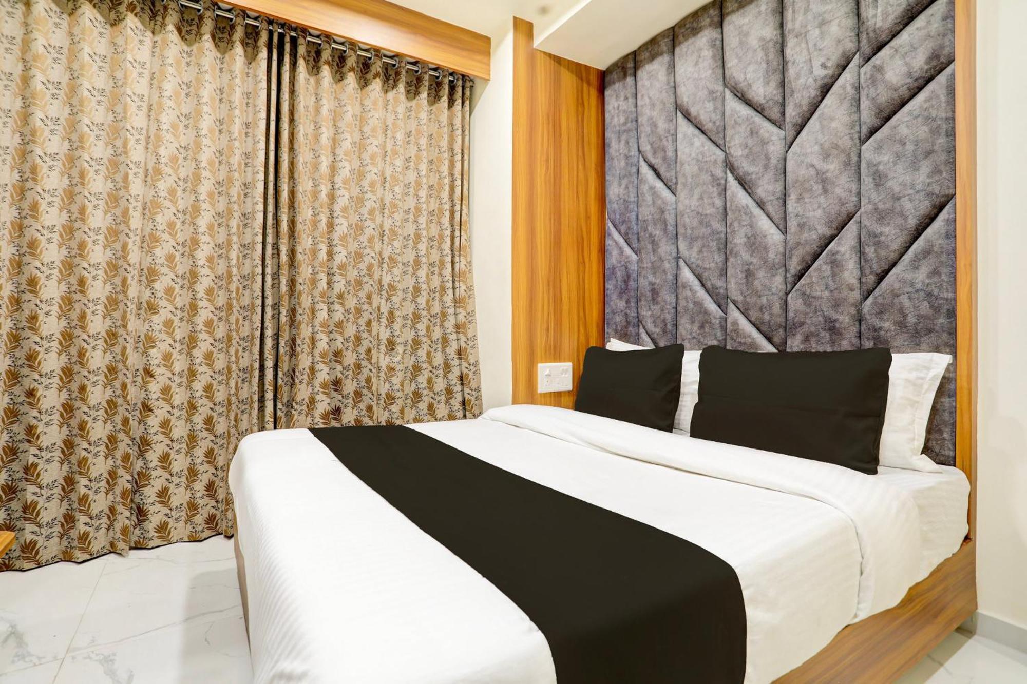 O Sun Light Hotel Ahmedabad