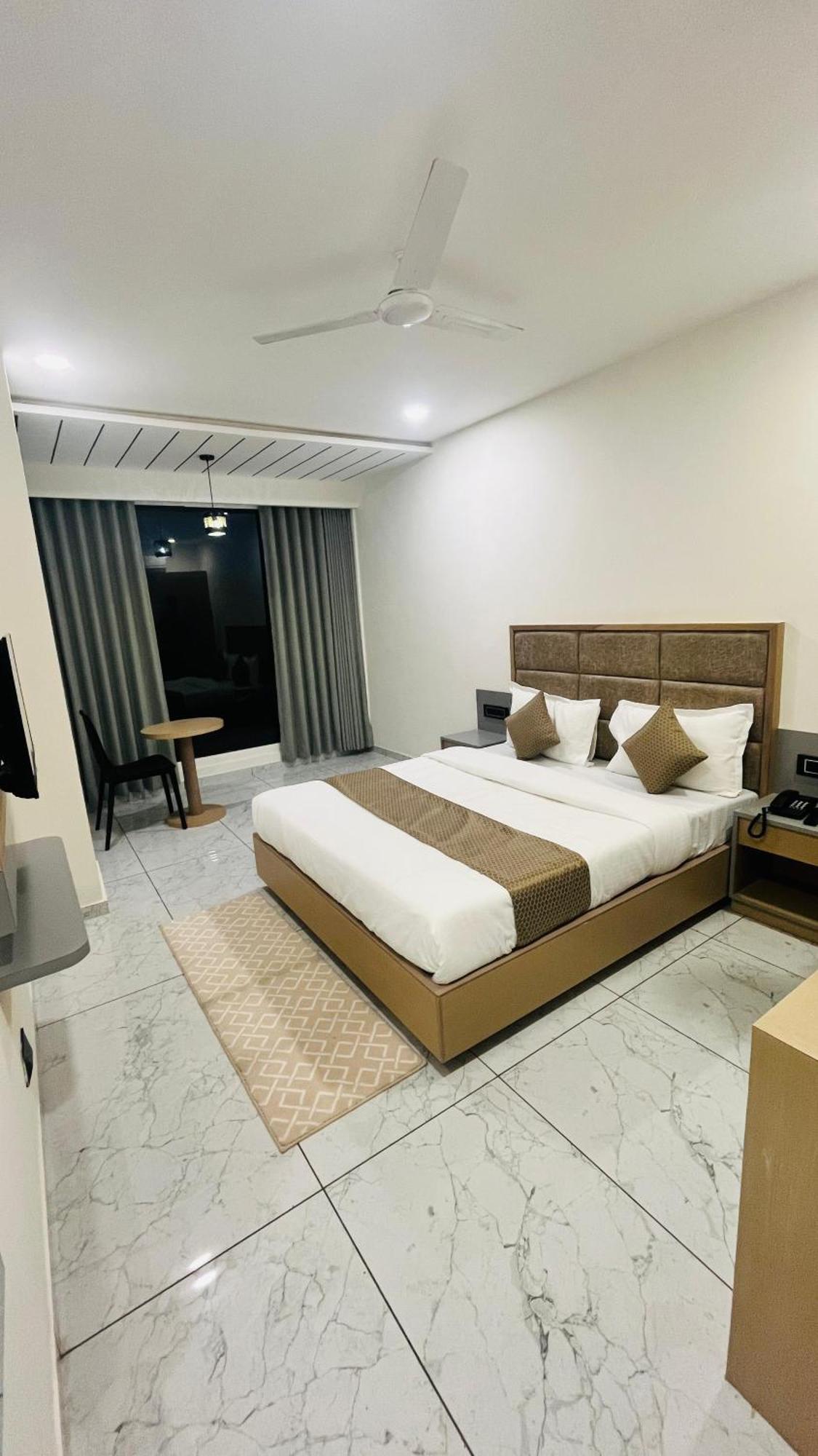 Hotelmaple Tree 2* Ahmedabad