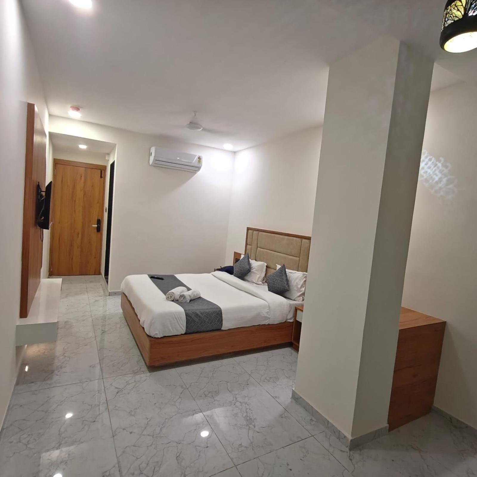 Hotelmaple Tree Hotel