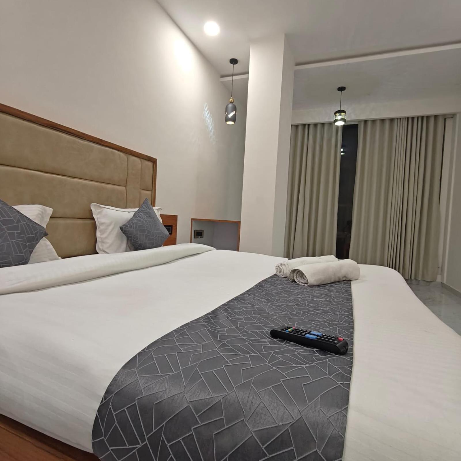 Hotelmaple Tree Hotel