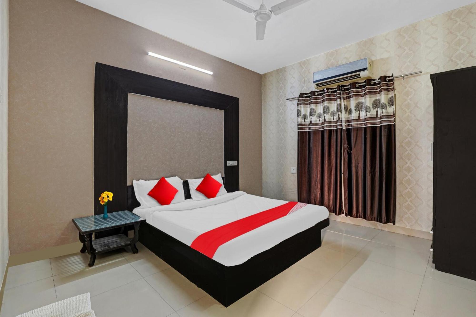 Hotel O Sargam