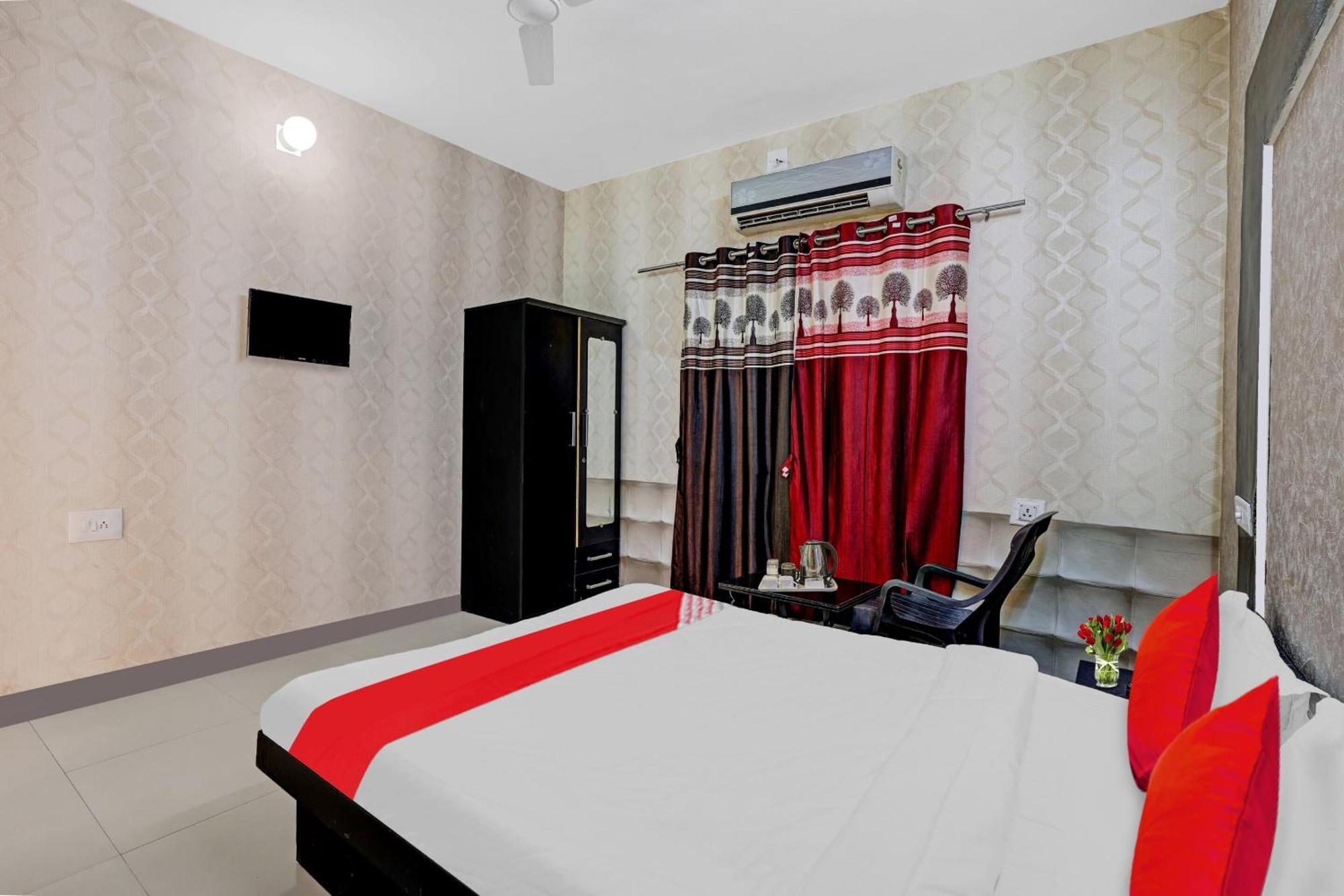 Hotel O Sargam Ahmedabad