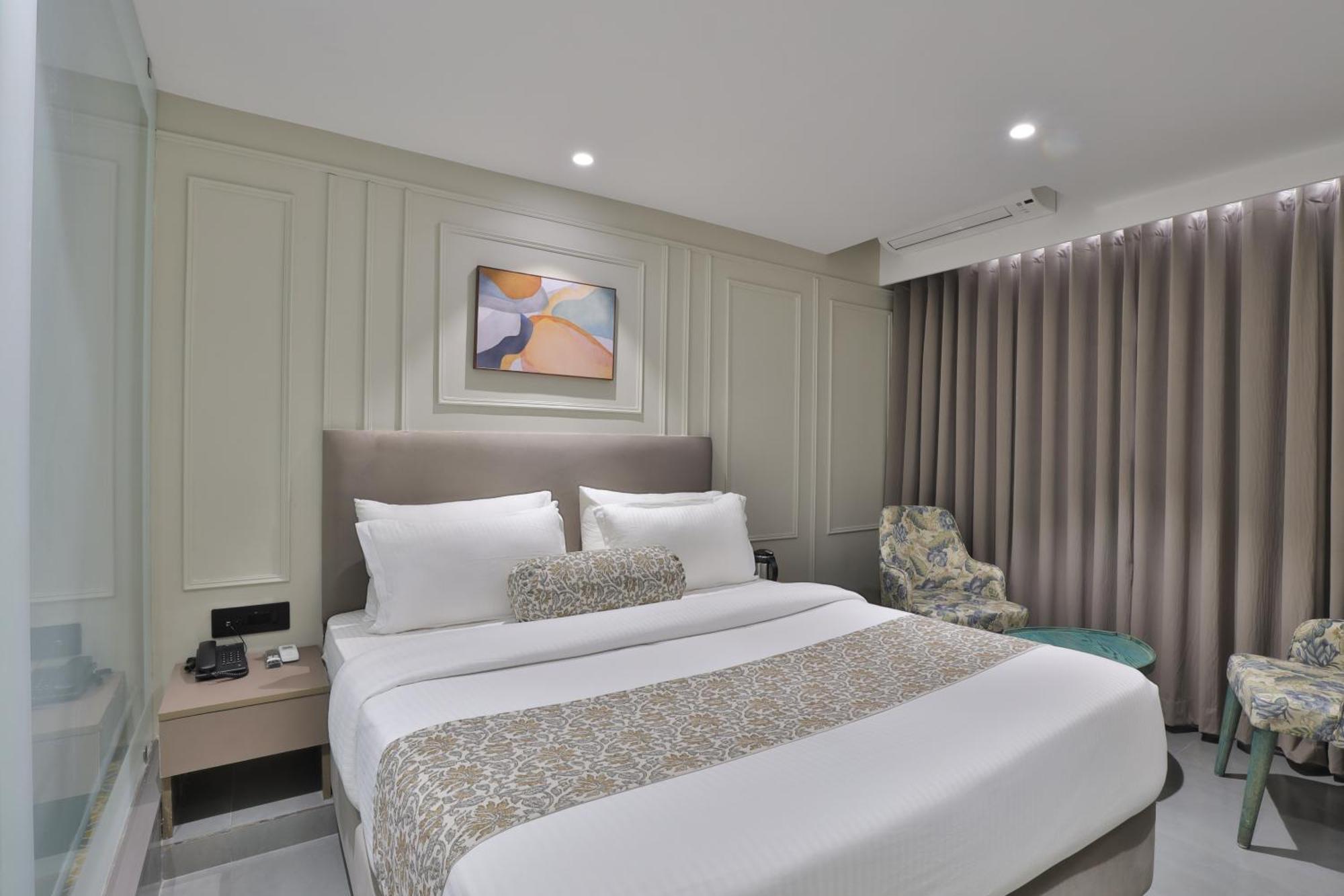 Hotel The Grand