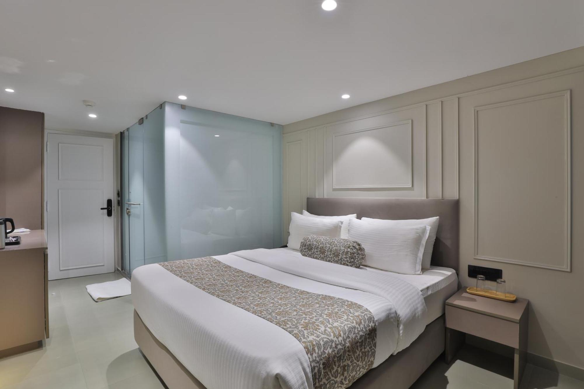Hotel The Grand Ahmedabad