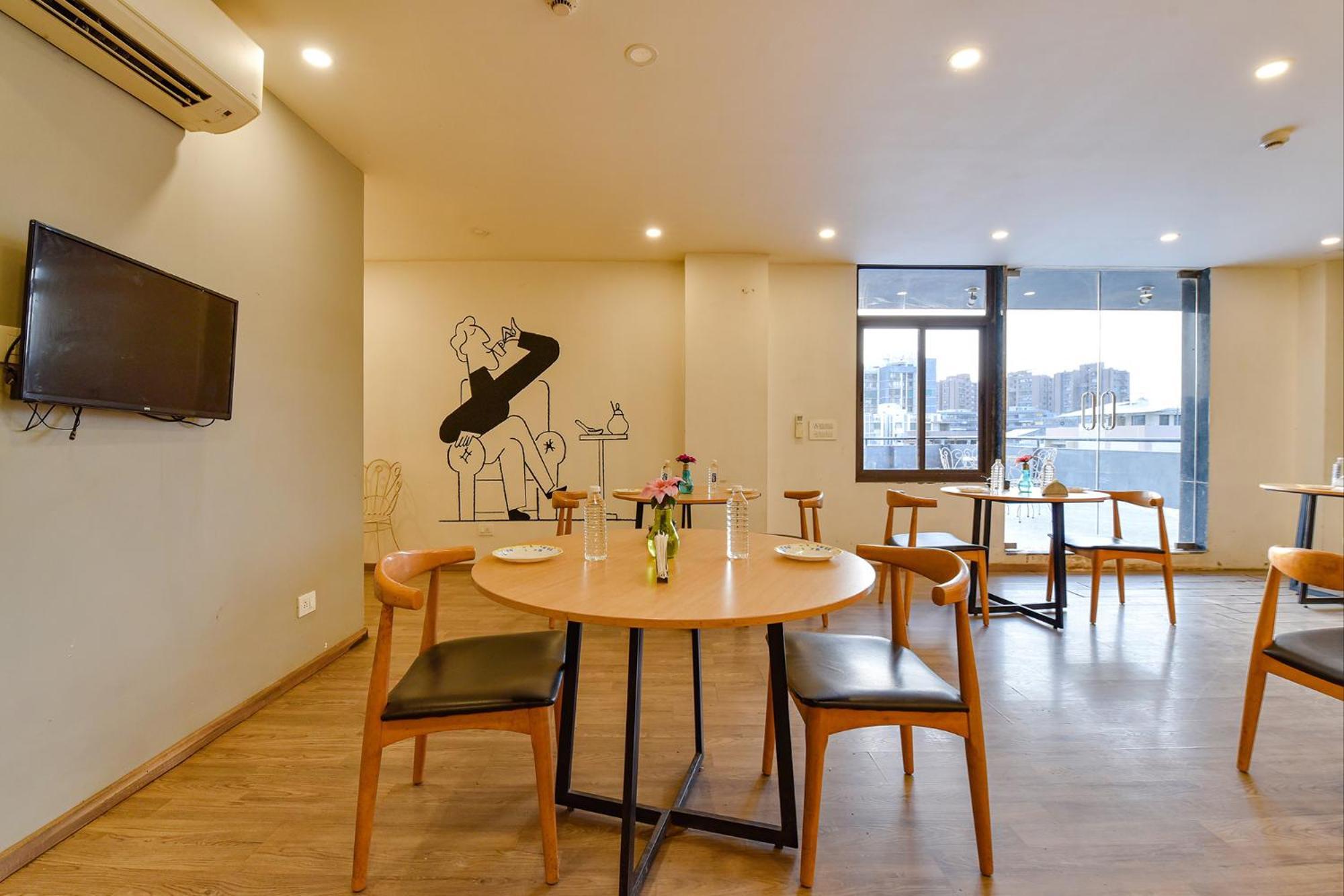 Ny Square Hotel Ahmedabad