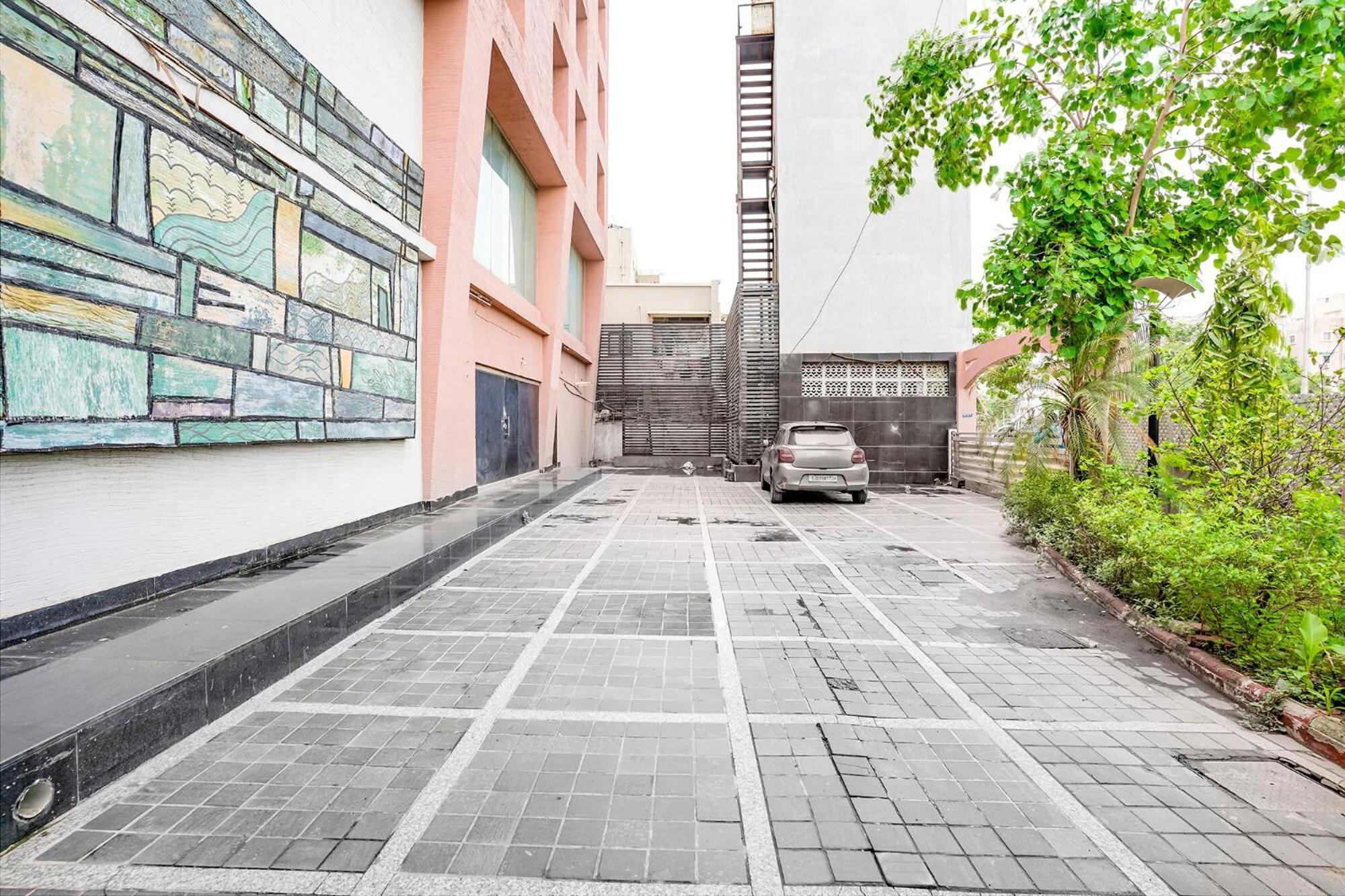 The Sky Comfort, Vejalpur 3* Ahmedabad